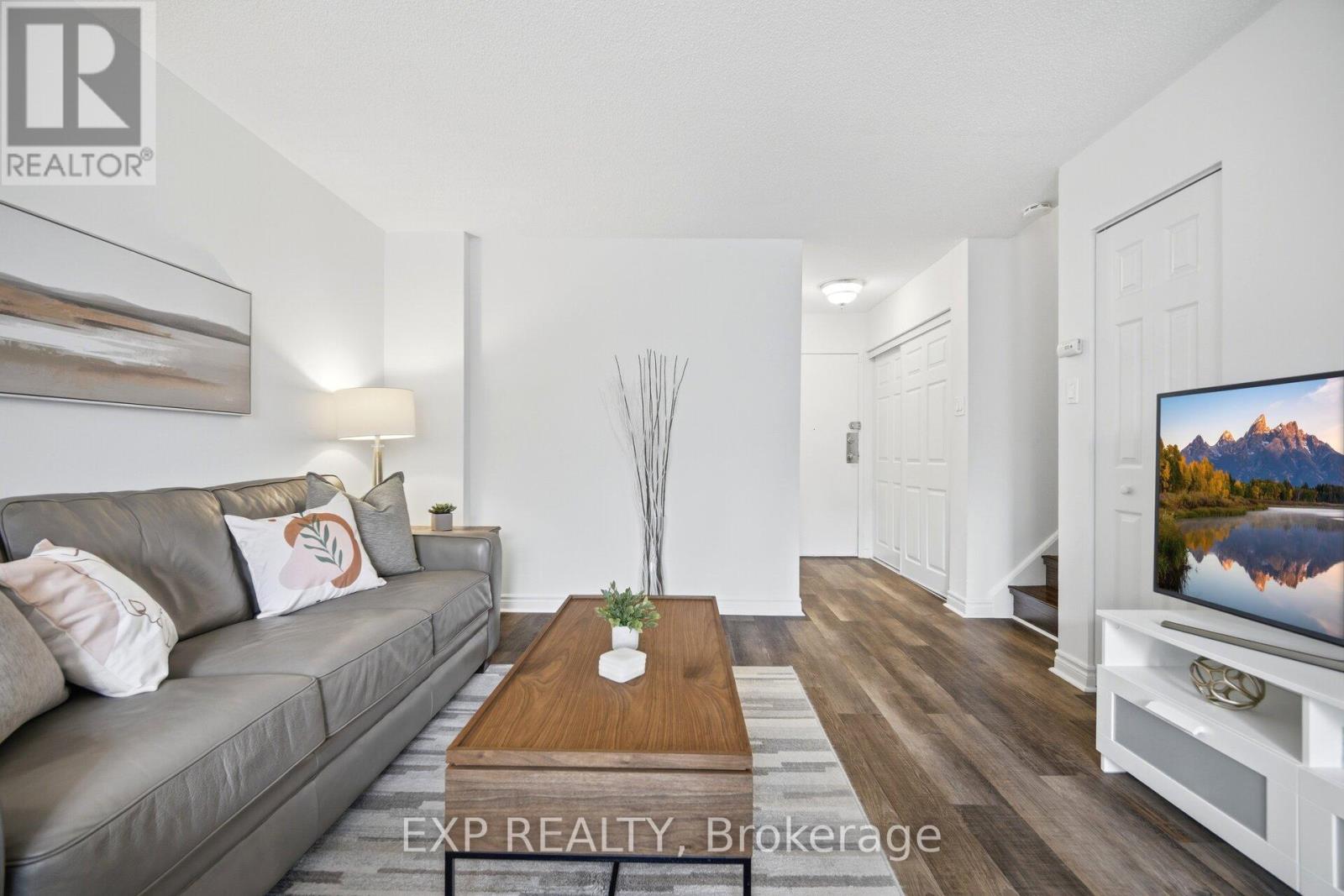 48 - 2001 Bonnymede Drive, Mississauga, Ontario  L5J 4H8 - Photo 3 - W13121388