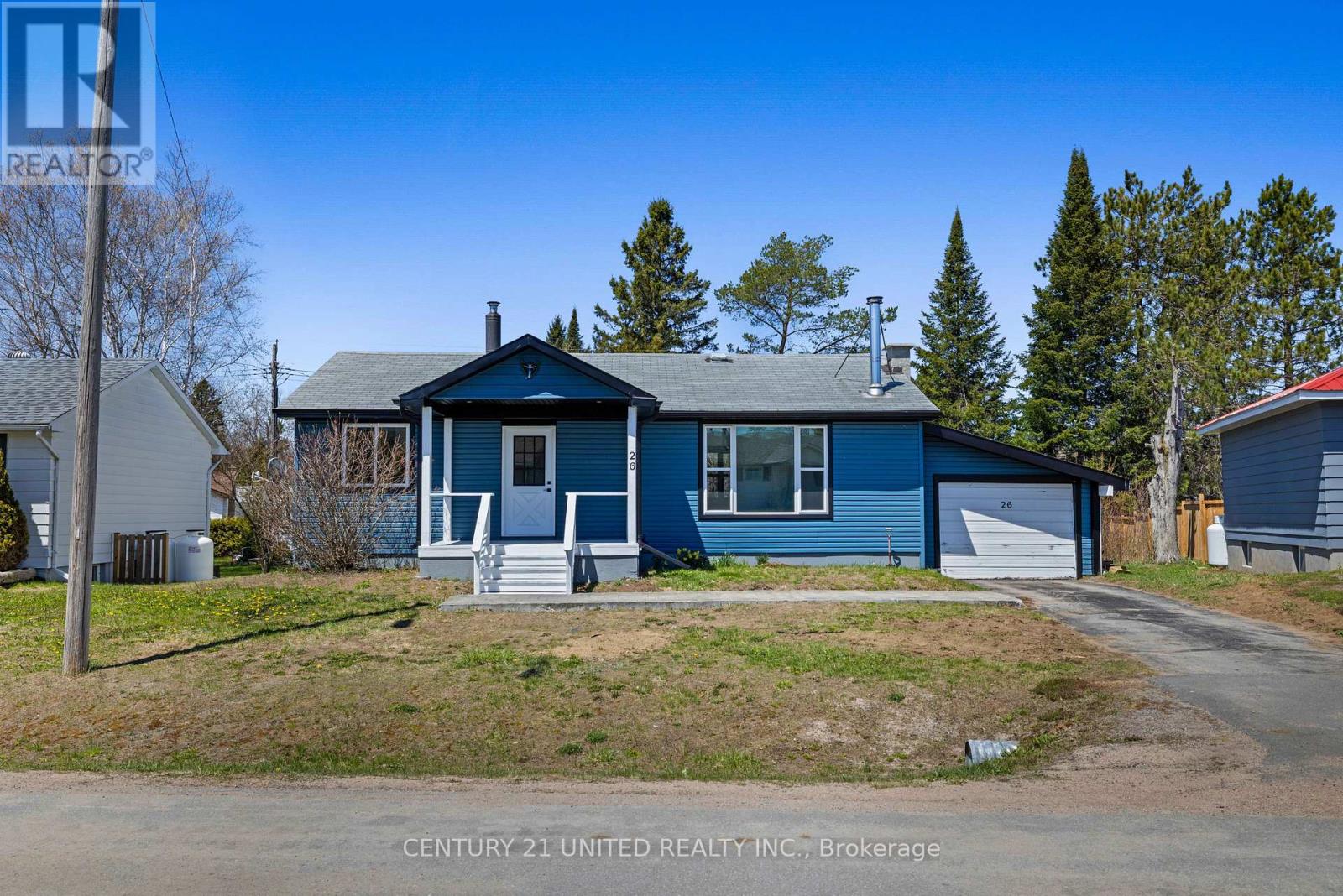 26 GREAT OAK STREET, Highlands East, Ontario