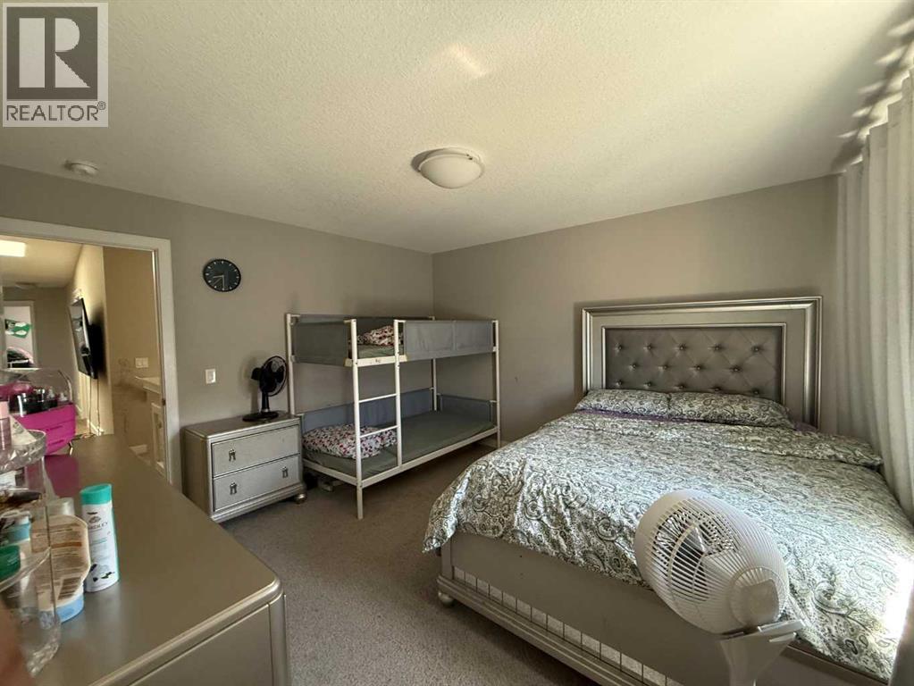 21 Red Embers Common Ne, Calgary, Alberta  T3N 1L2 - Photo 12 - A2307325