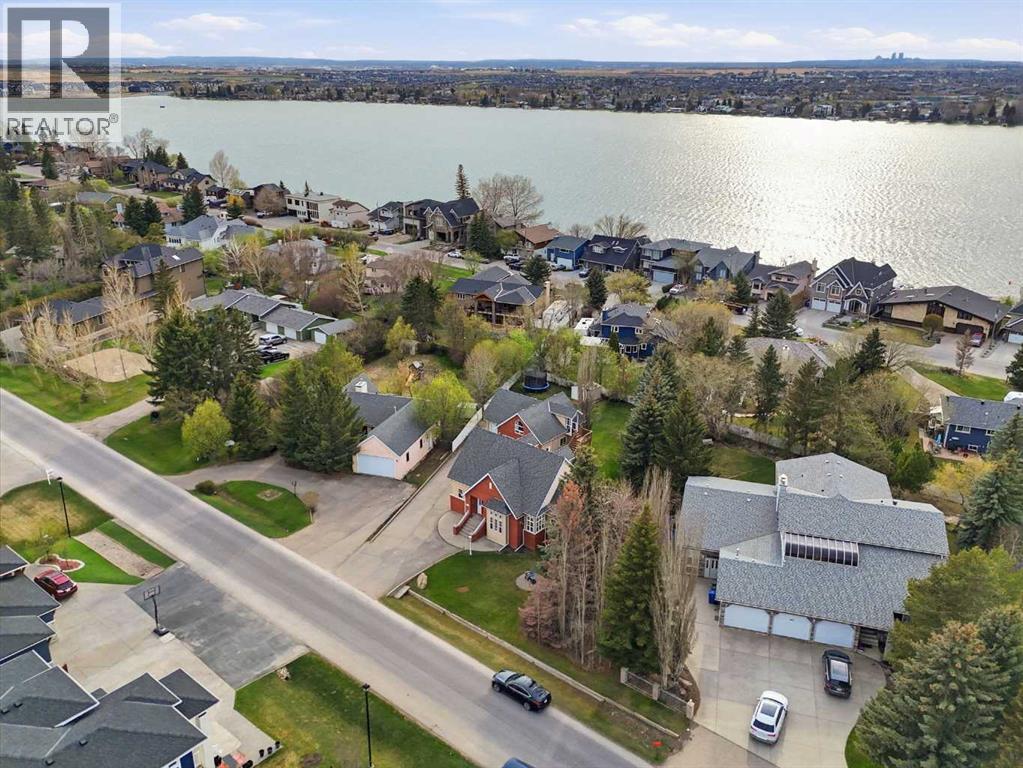 809 East Lakeview Road, Chestermere, Alberta  T1X 1B1 - Photo 49 - A2309915