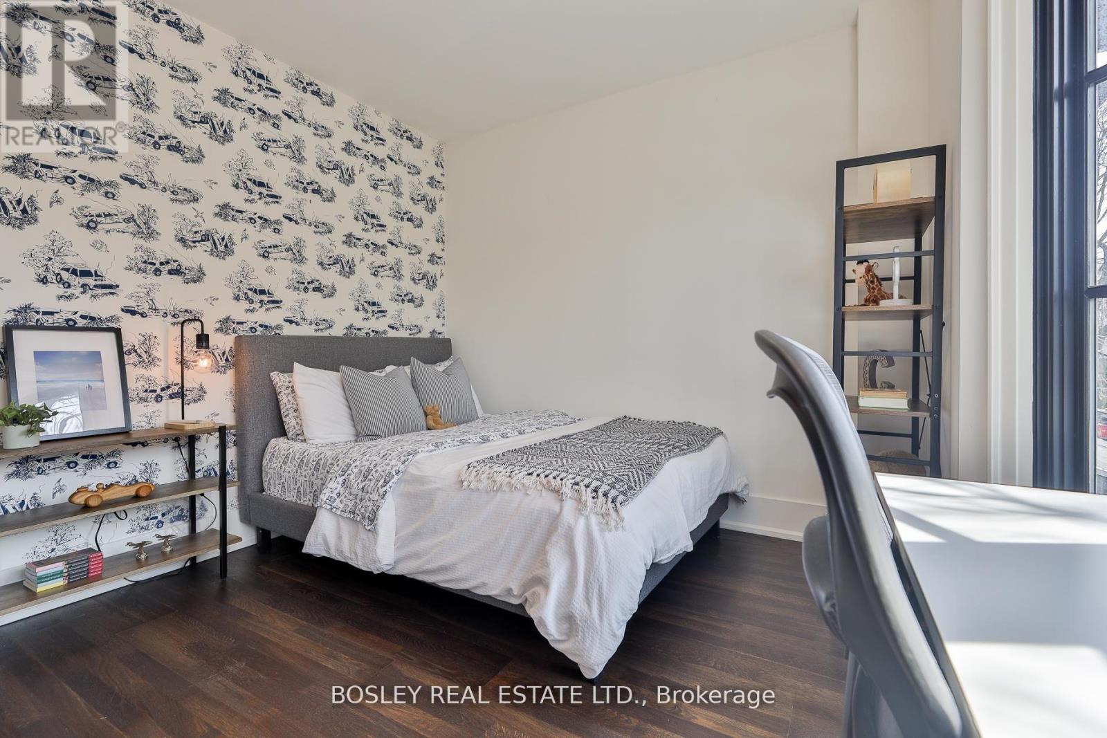 114 Ivy Avenue, Toronto, Ontario  M4L 2H7 - Photo 18 - E13122756
