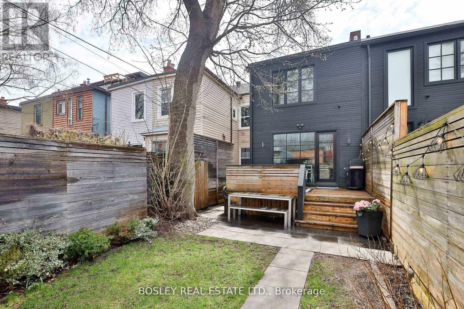 114 Ivy Avenue, Toronto, Ontario  M4L 2H7 - Photo 38 - E13122756