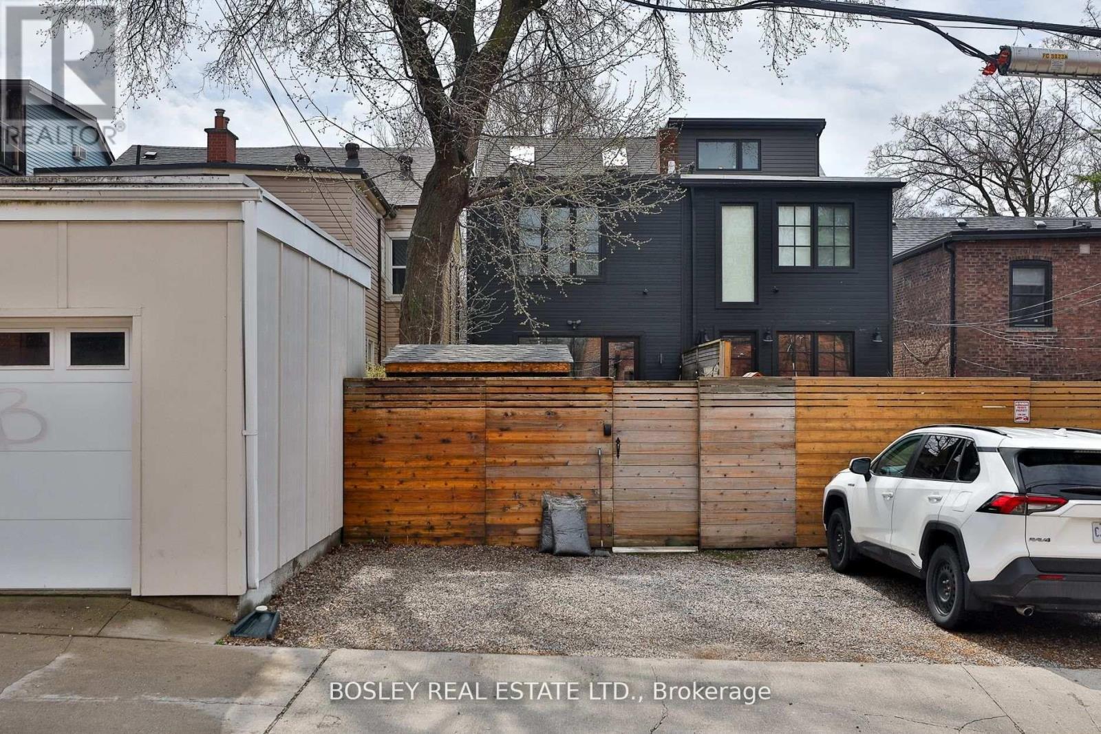 114 Ivy Avenue, Toronto, Ontario  M4L 2H7 - Photo 43 - E13122756