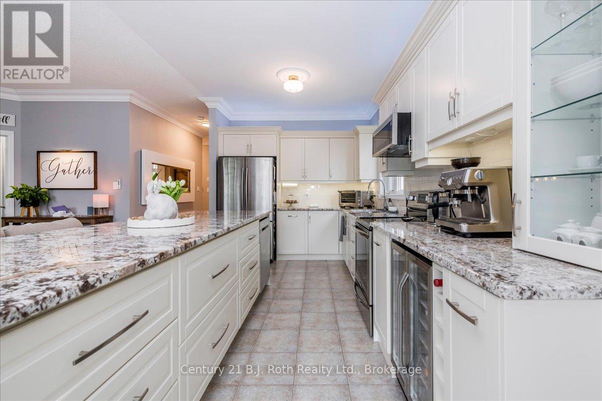 40 Grand Poplar Lane, Wasaga Beach, Ontario  L9Z 0E2 - Photo 4 - S13095412