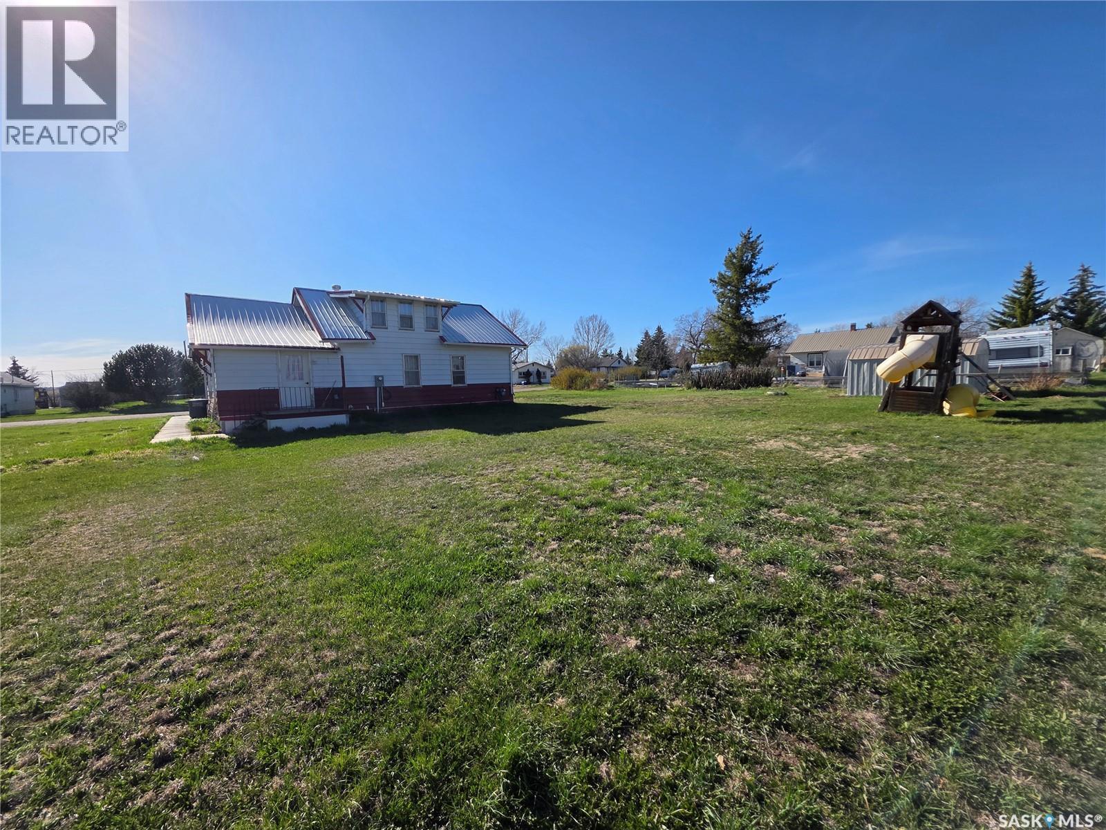 111 Warwick Street, Neville, Saskatchewan  S0N 1T0 - Photo 30 - SK035809