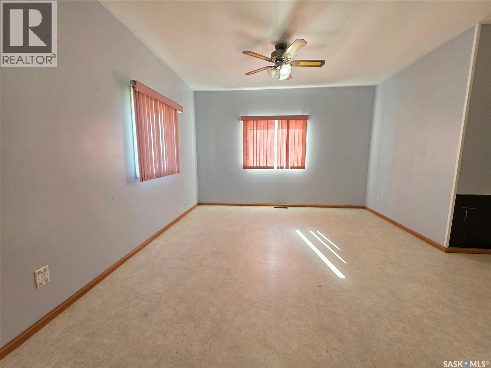 111 Warwick Street, Neville, Saskatchewan  S0N 1T0 - Photo 5 - SK035809