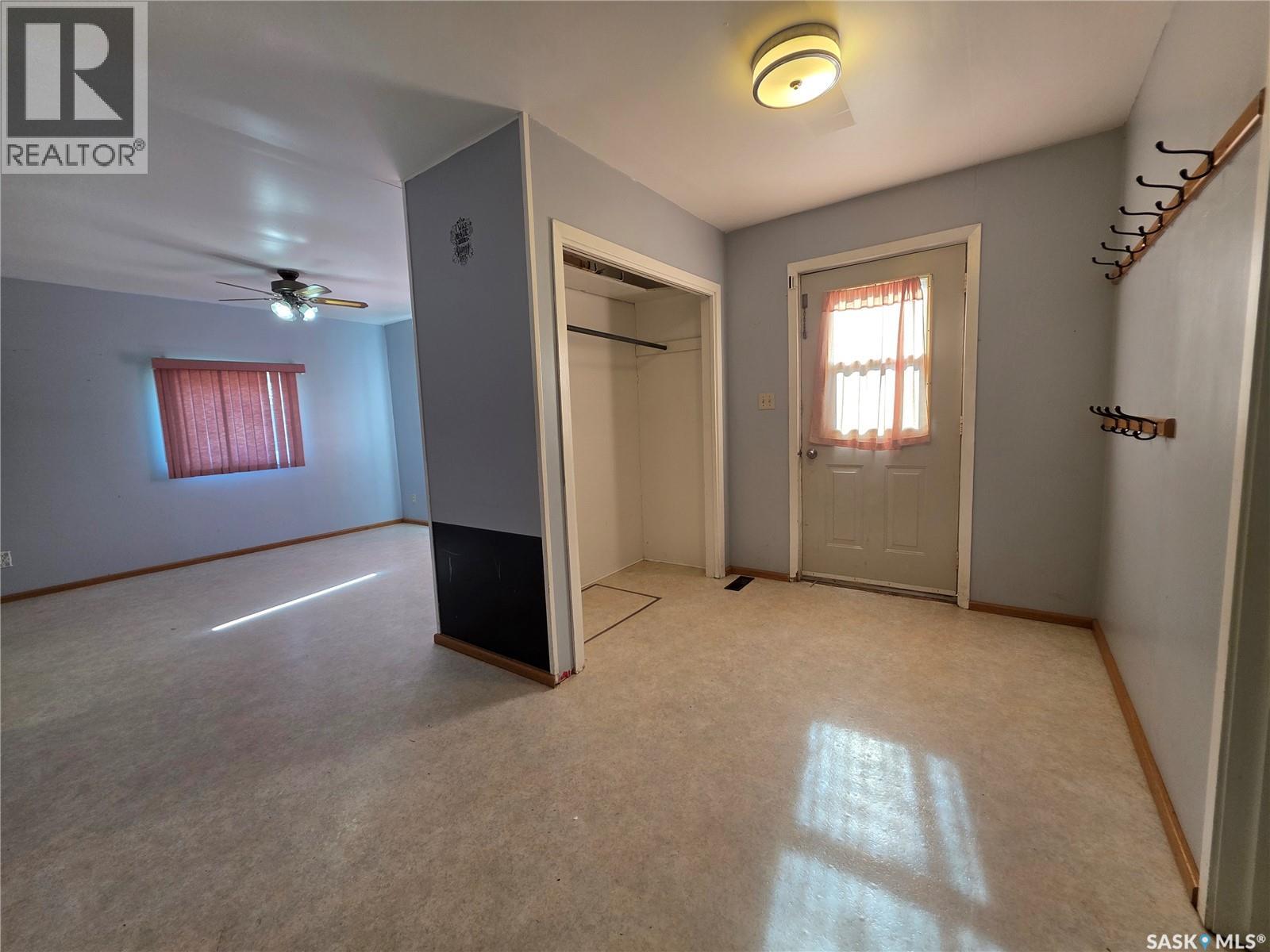 111 Warwick Street, Neville, Saskatchewan  S0N 1T0 - Photo 7 - SK035809