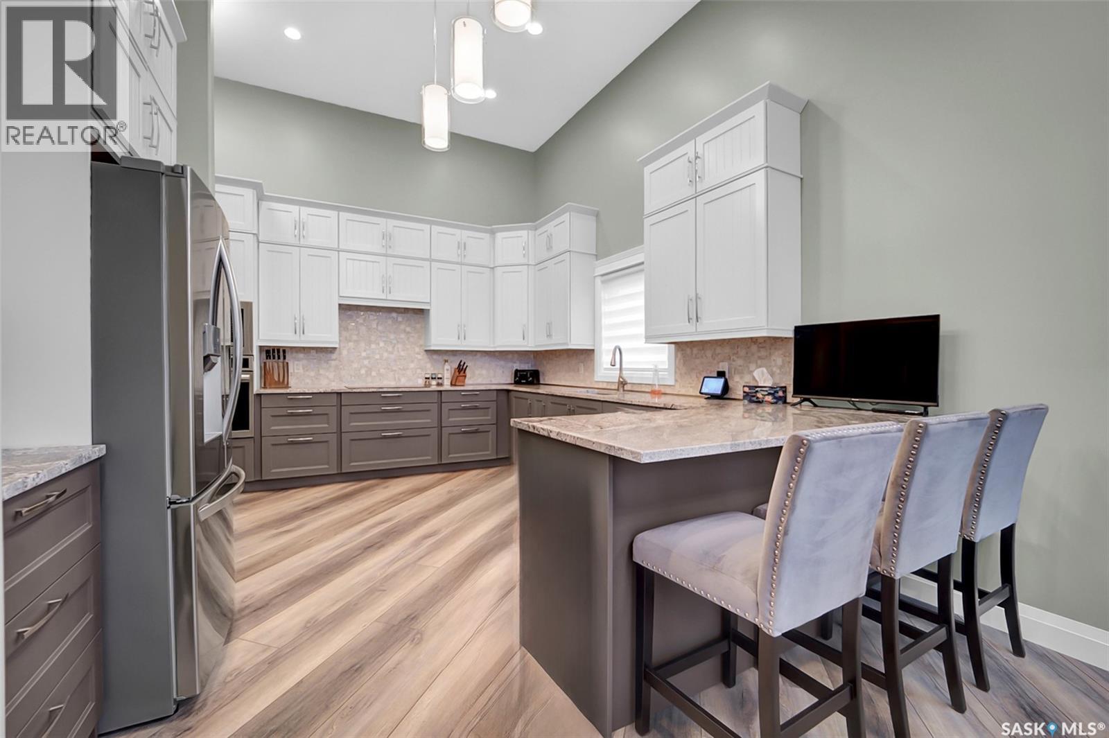 303 Brookmore Crescent, Saskatoon, Saskatchewan  S7V 0B1 - Photo 6 - SK035742