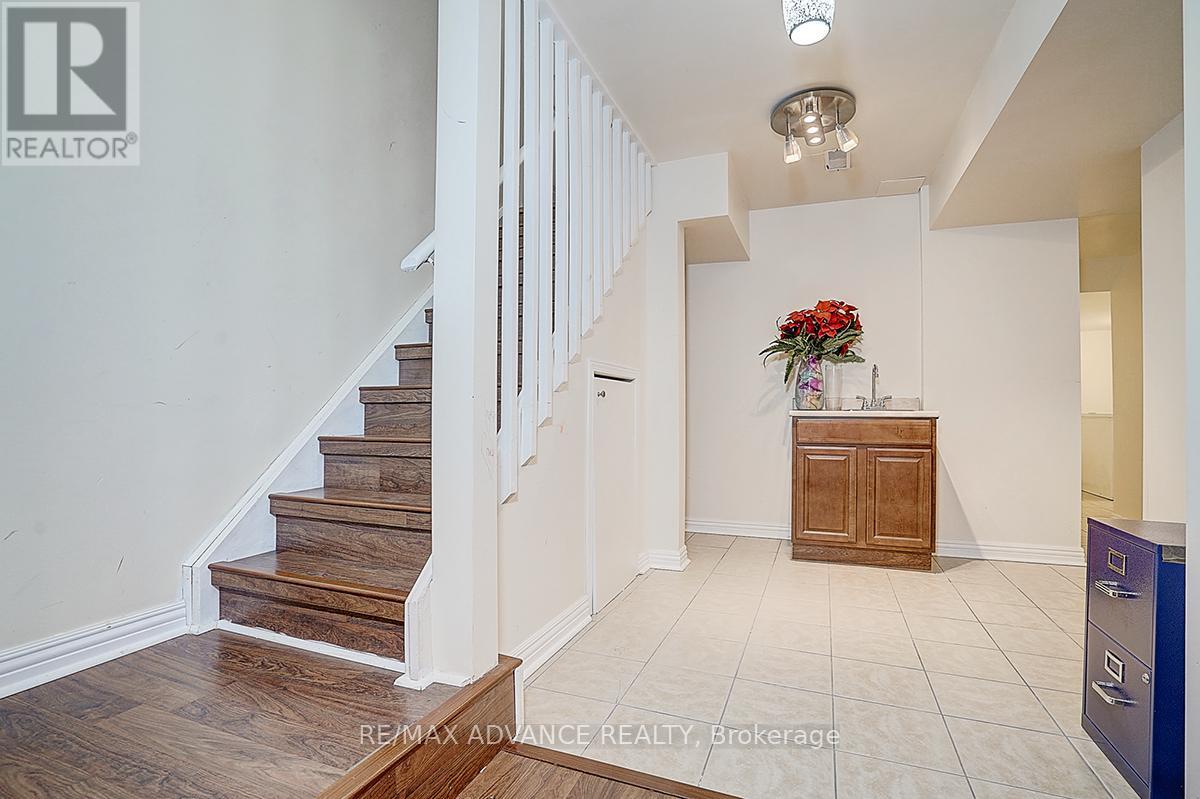 137 Laramie Crescent, Vaughan (Patterson), Ontario  L6A 0R1 - Photo 35 - N13122760