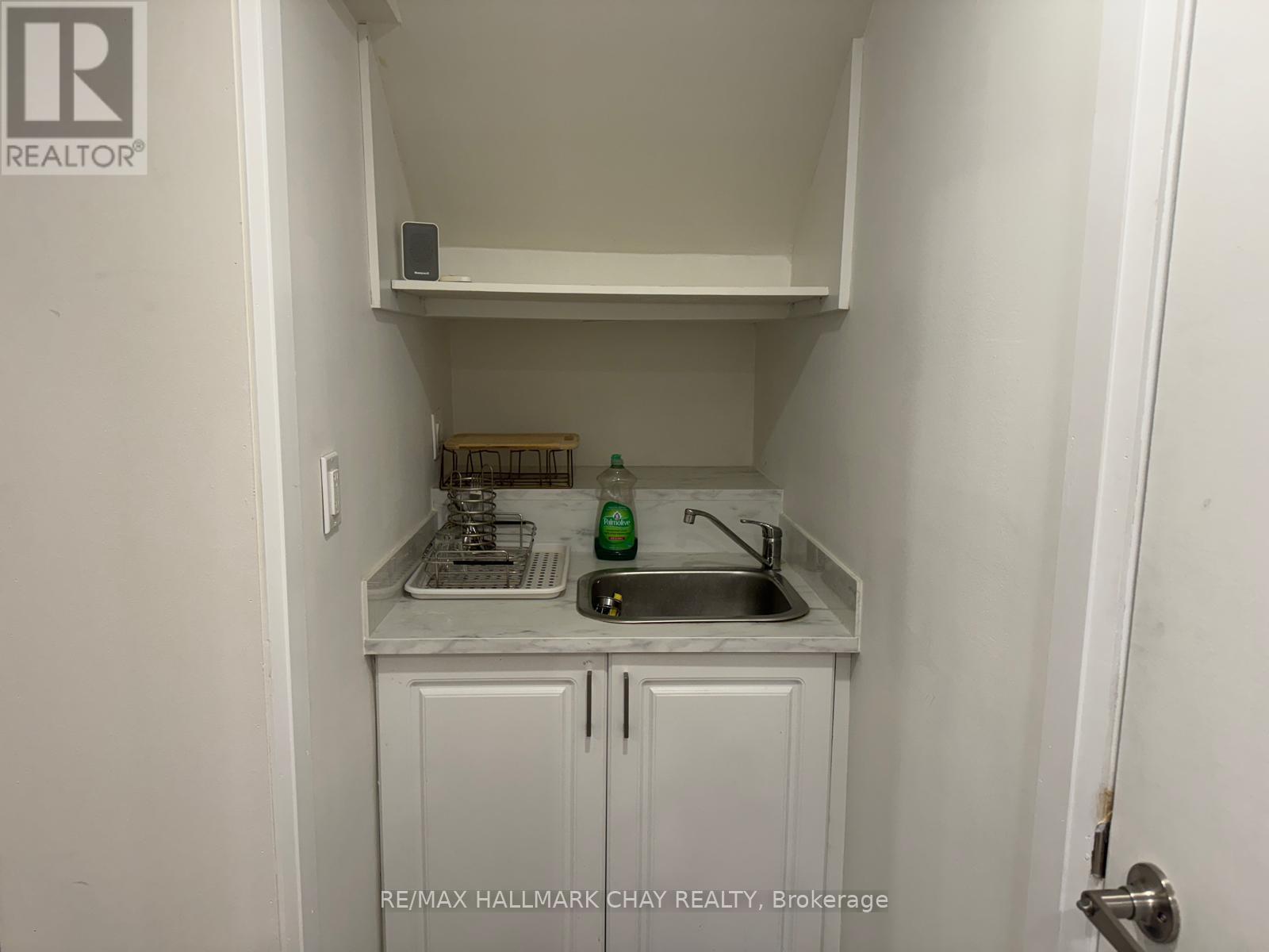 1 Davidson Road, Aurora, Ontario  L4G 2A9 - Photo 2 - N13122786