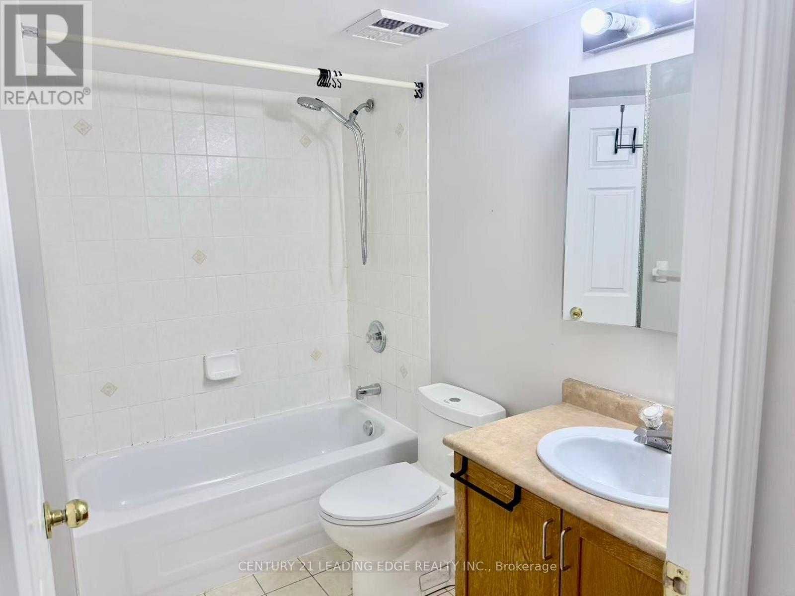 Ph15 - 51 Baffin Court S, Richmond Hill (Langstaff), Ontario  L4B 4P6 - Photo 12 - N13122818