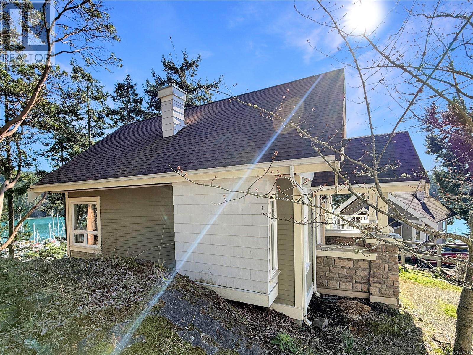14c 2315 Mackinnon Rd, Pender Island, British Columbia  V0N 2M1 - Photo 2 - 1027979