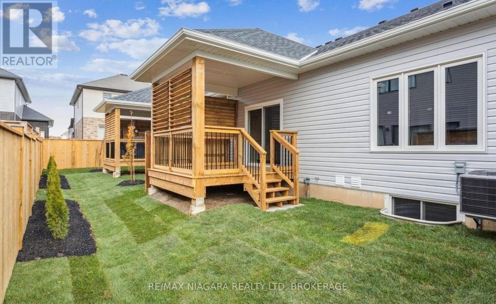 9 Wiley Trail, Welland, Ontario  L3C 0K5 - Photo 4 - X13122958