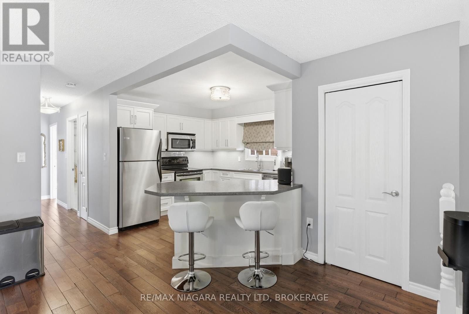 31 Mildred Avenue, St. Catharines, Ontario  L2R 6J2 - Photo 7 - X13123094