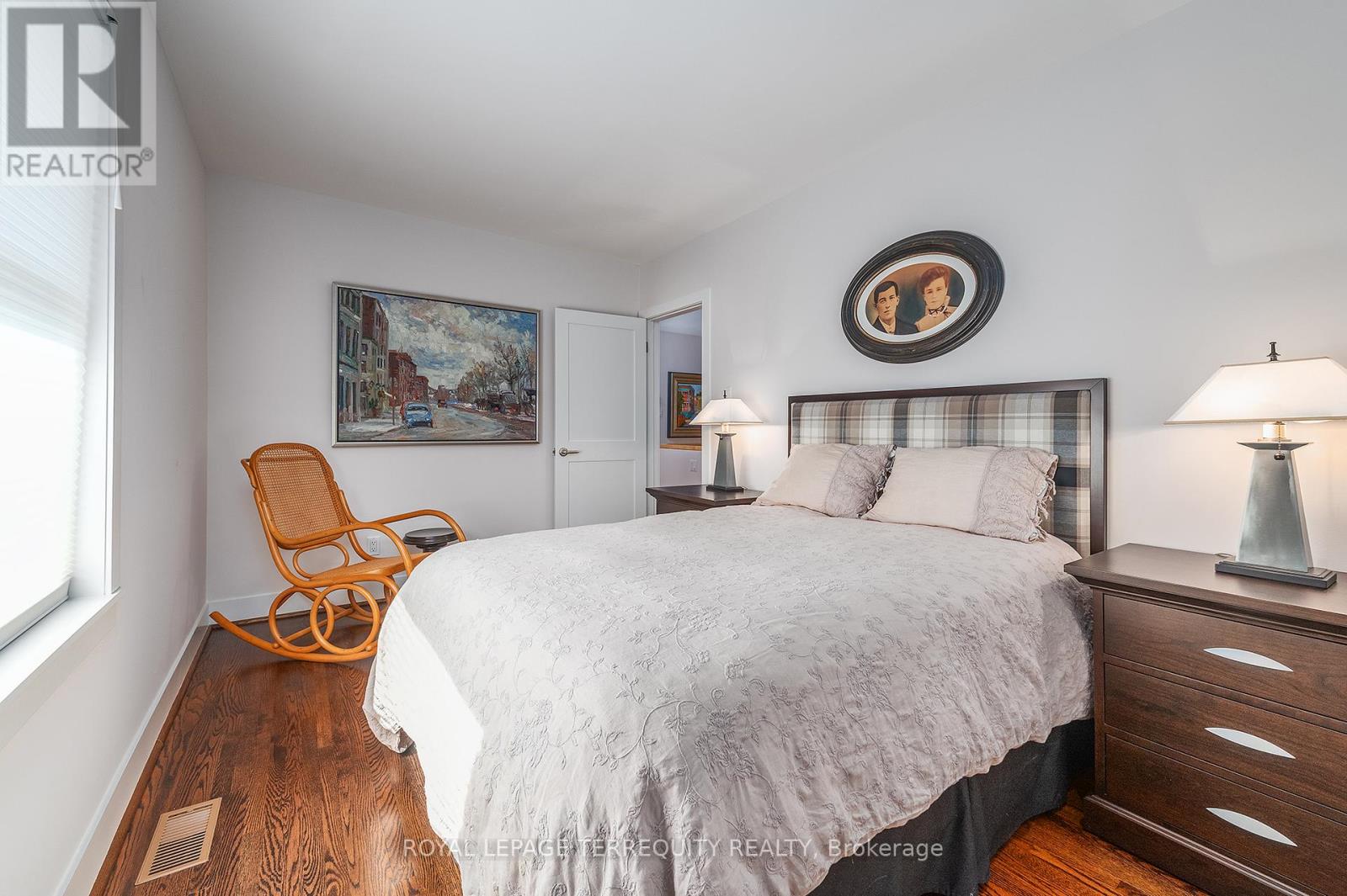 496 The Kingsway, Toronto, Ontario  M9A 3W6 - Photo 26 - W13122692