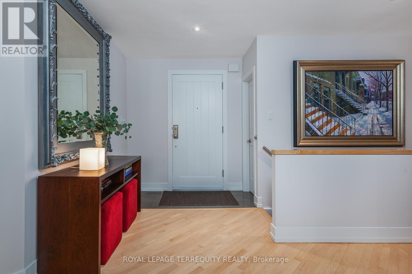 496 The Kingsway, Toronto, Ontario  M9A 3W6 - Photo 3 - W13122692