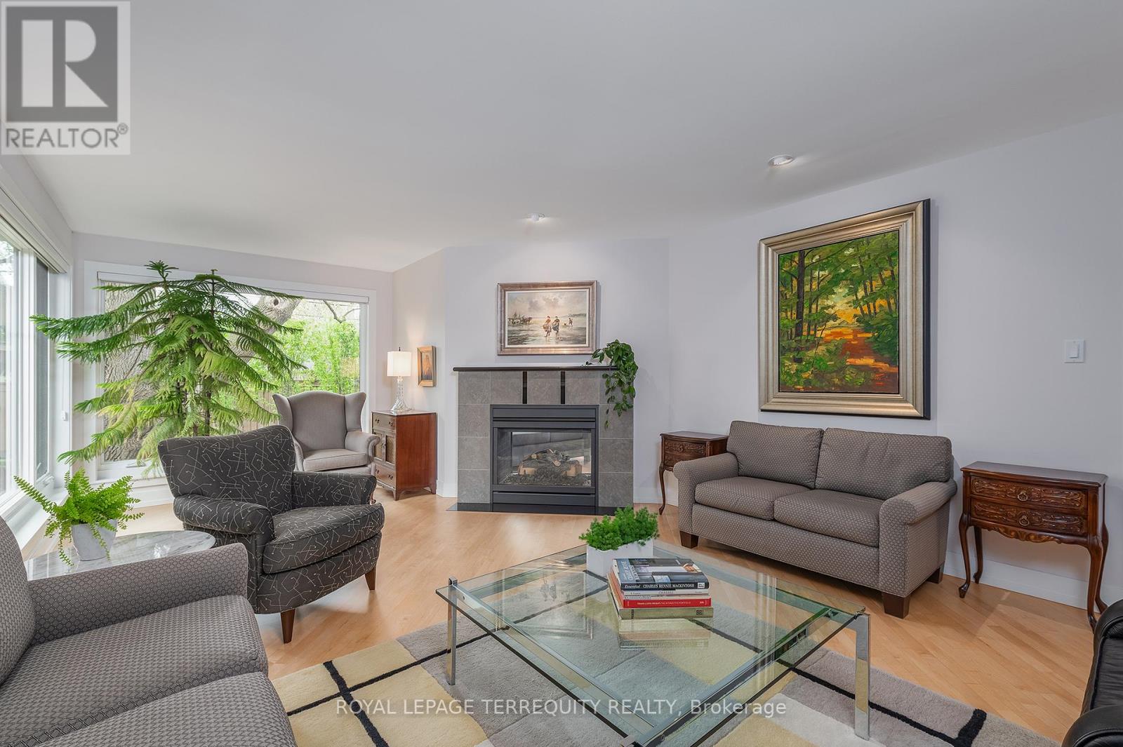 496 The Kingsway, Toronto, Ontario  M9A 3W6 - Photo 5 - W13122692