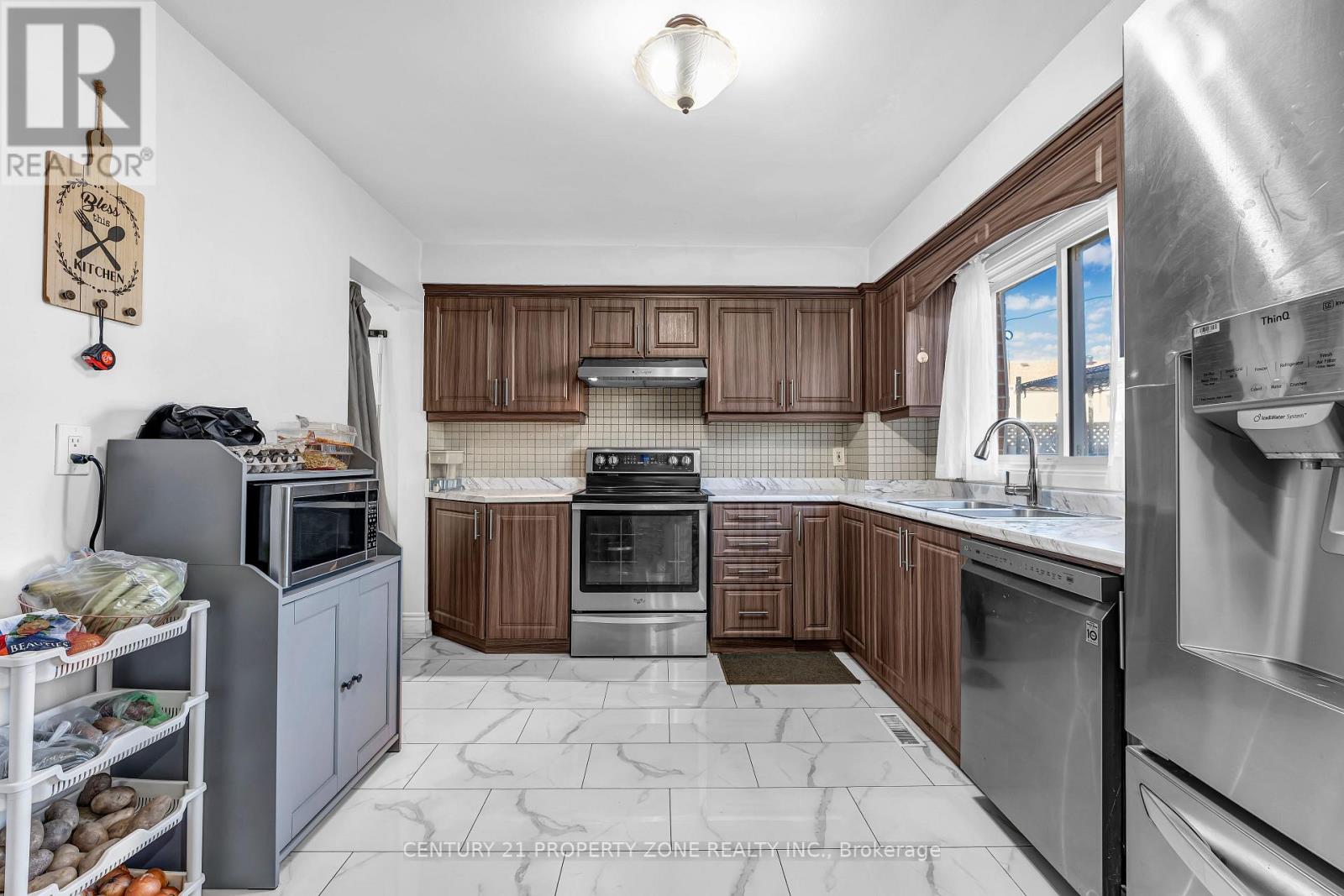 78 Traverston Court, Brampton, Ontario  L6Z 1C9 - Photo 10 - W13122720