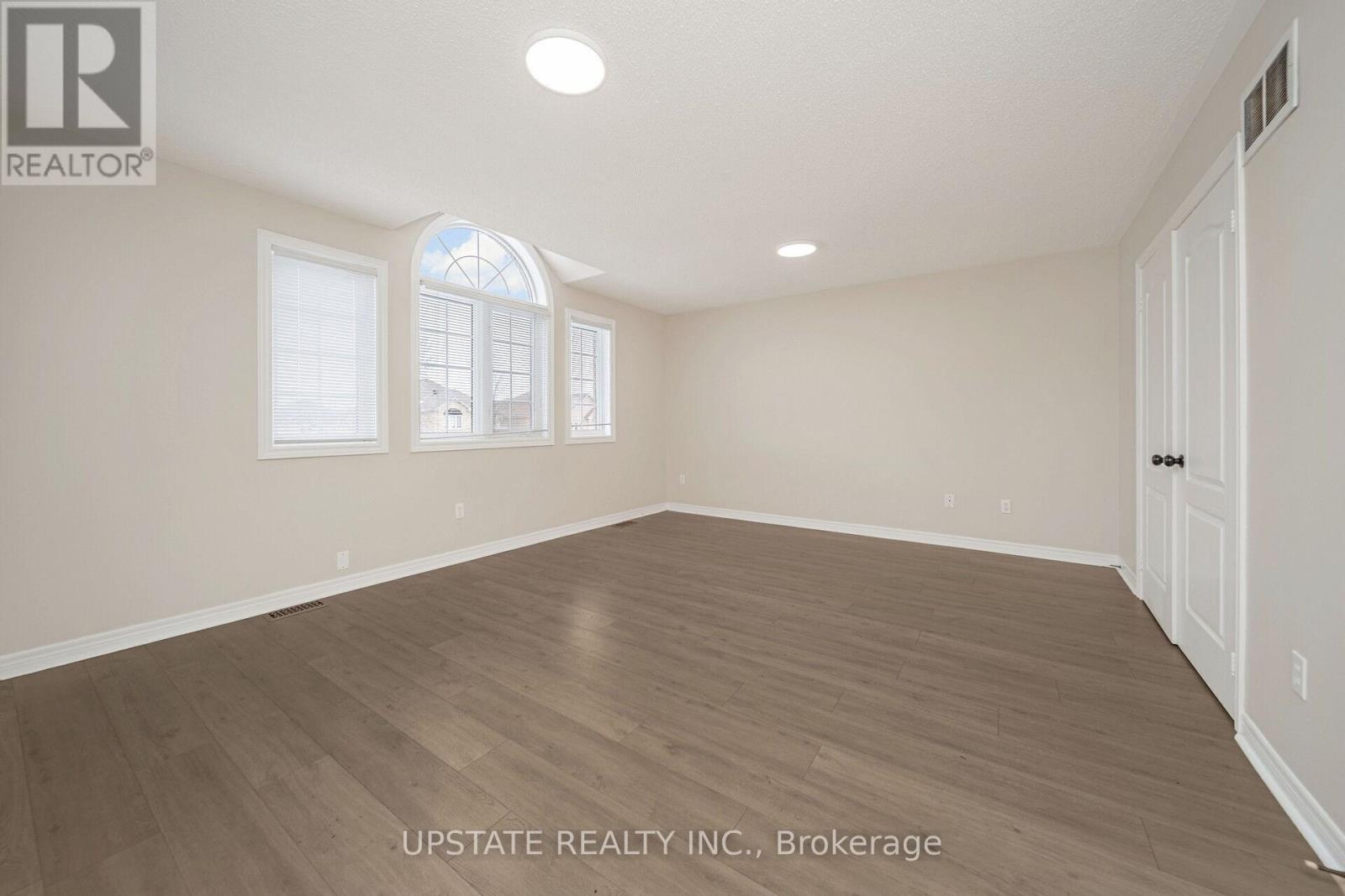 46 Velvet Grass Lane, Brampton, Ontario  L6R 1W1 - Photo 11 - W13122722