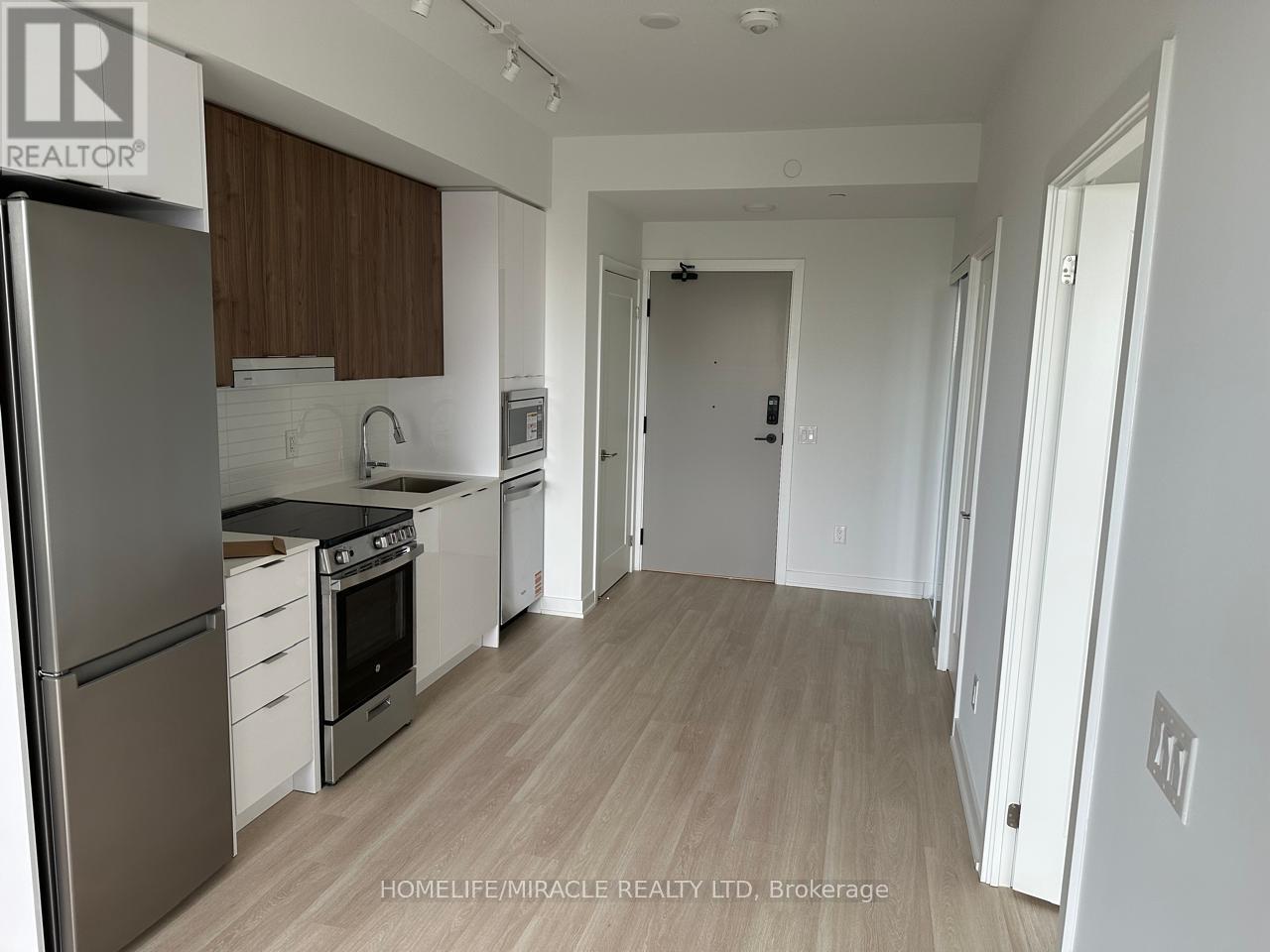 523 - 5105 Hurontario Street, Mississauga, Ontario  L4Z 0C9 - Photo 2 - W13122728