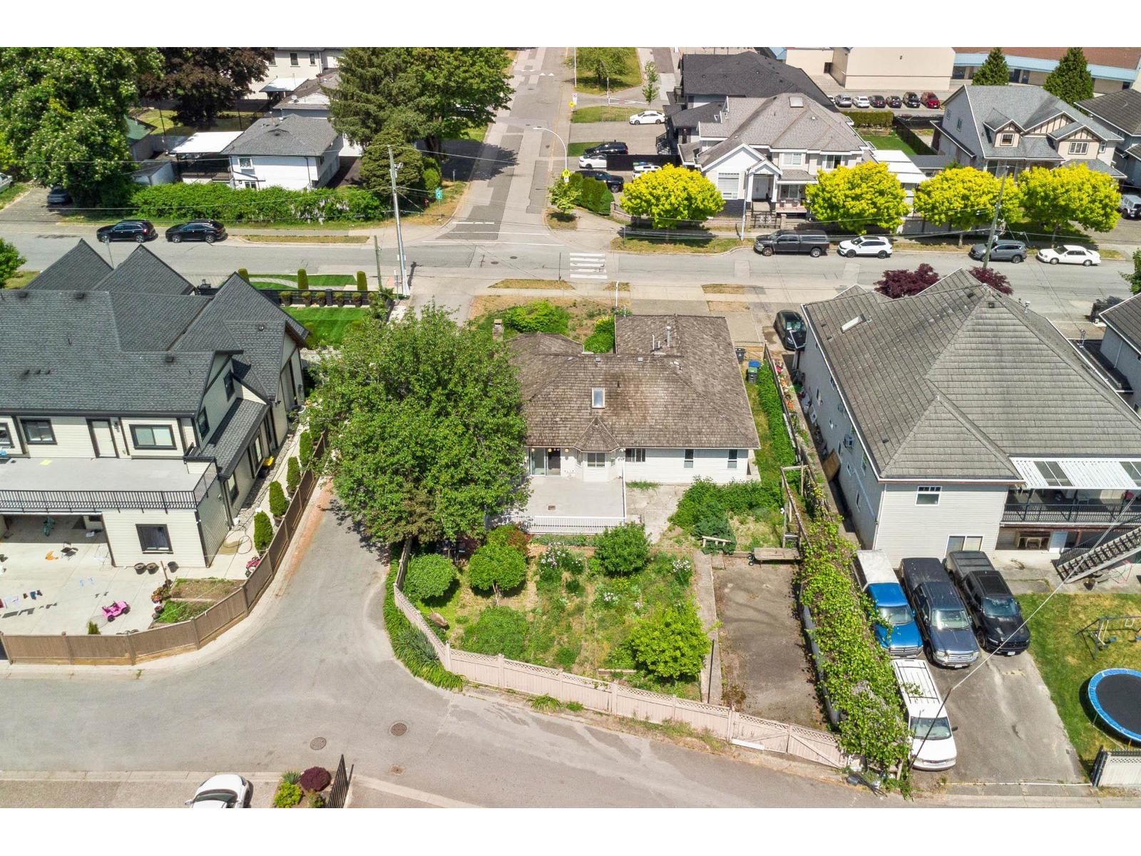 14306 72a Avenue, Surrey, British Columbia V3W 2R3 - Photo 23 - R3123063