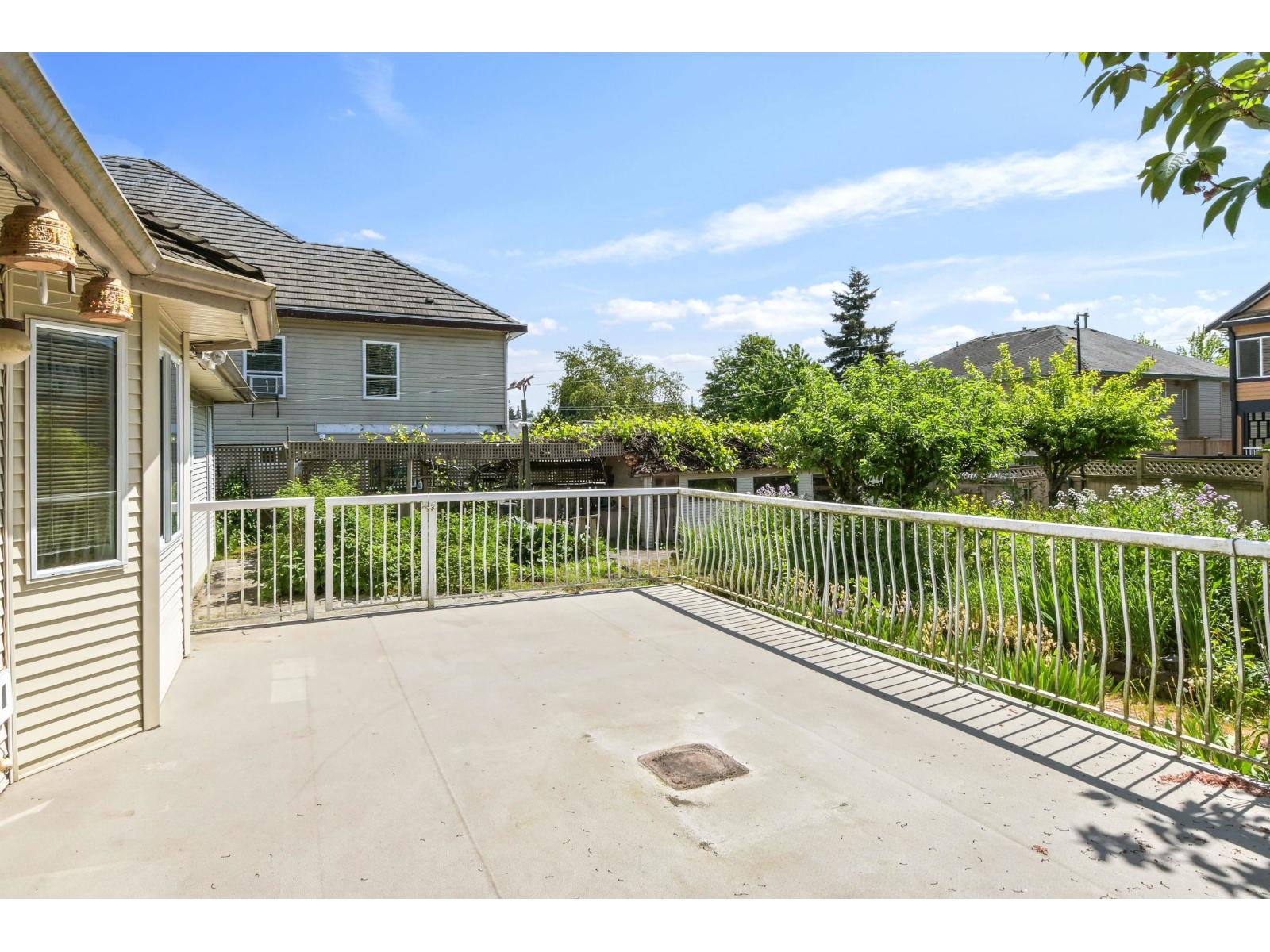 14306 72a Avenue, Surrey, British Columbia V3W 2R3 - Photo 19 - R3123063