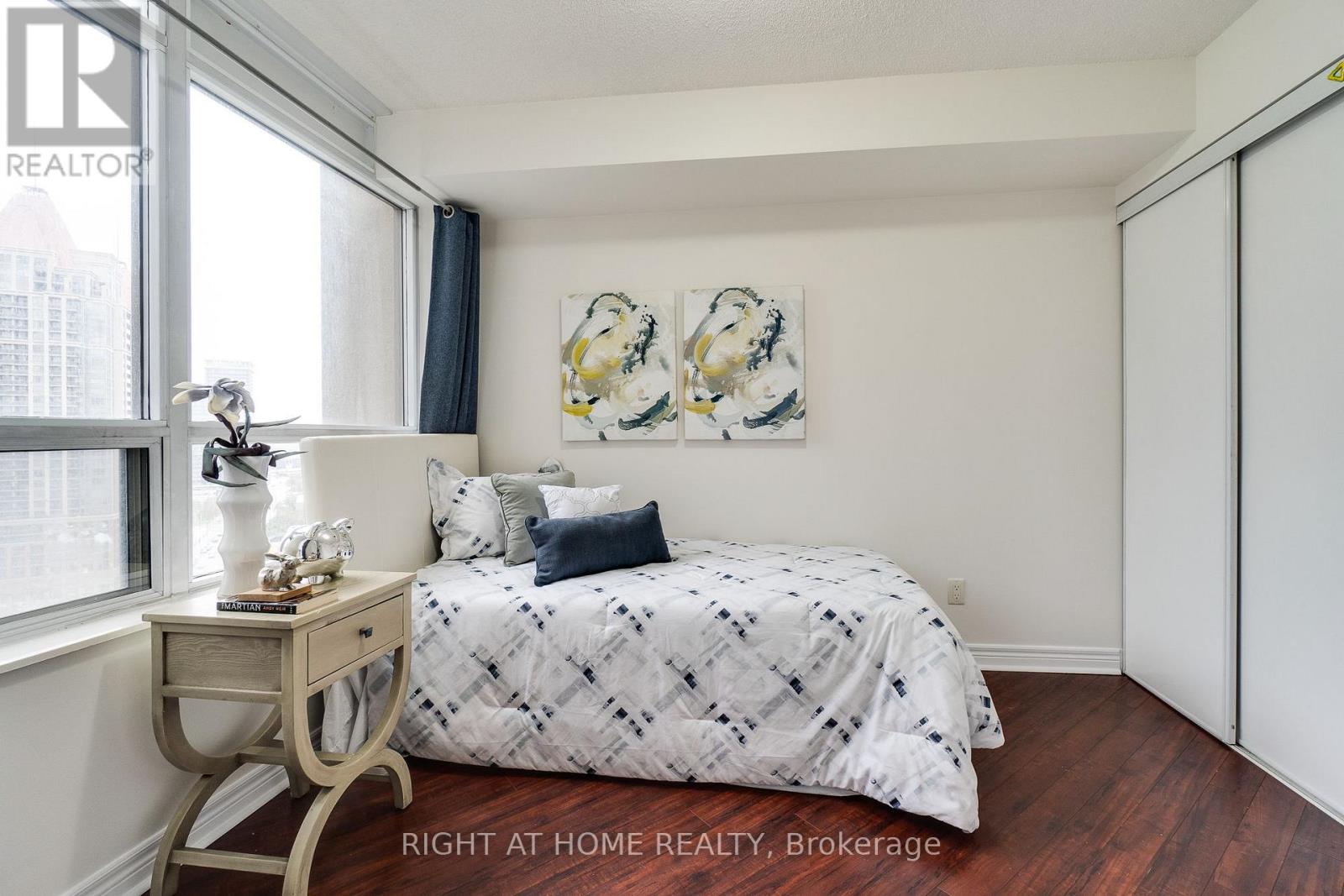 1713 - 310 Burnhamthorpe Road, Mississauga, Ontario  L5B 4P9 - Photo 22 - W13062044