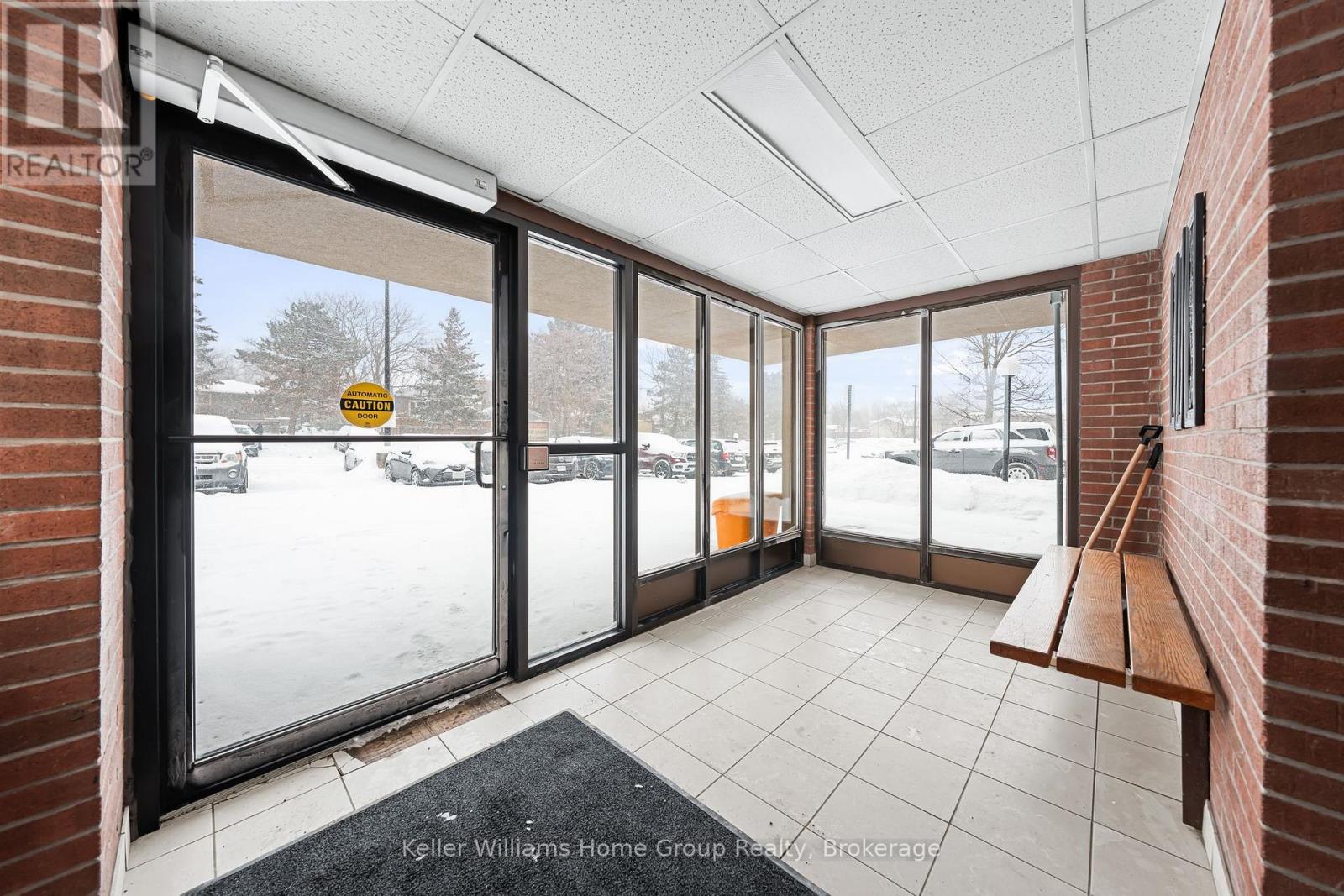307 - 75 Silvercreek Parkway N, Guelph, Ontario  N1H 7R9 - Photo 3 - X12872132