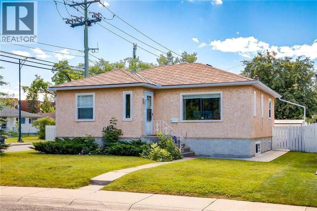 639 18 Avenue NE, Calgary, Alberta