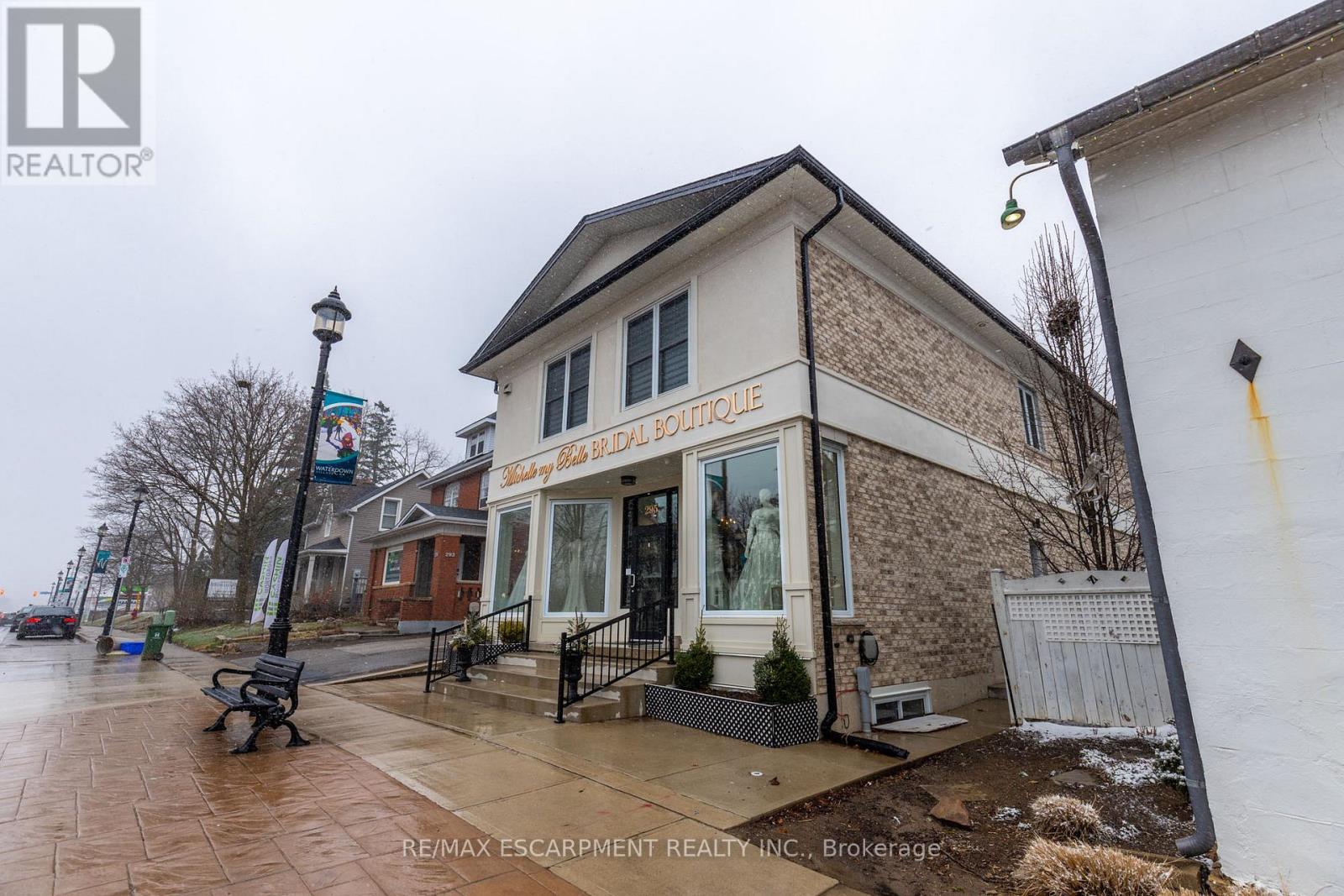 Lower - 295 Dundas Street, Hamilton, Ontario  L9H 2P7 - Photo 1 - X13122672