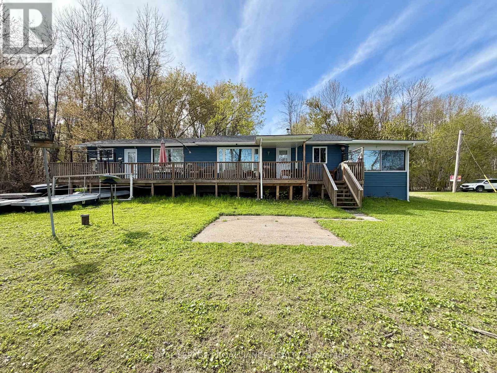 105 Sanctuary Lane, Belleville, Ontario  K0K 2B0 - Photo 1 - X12697140