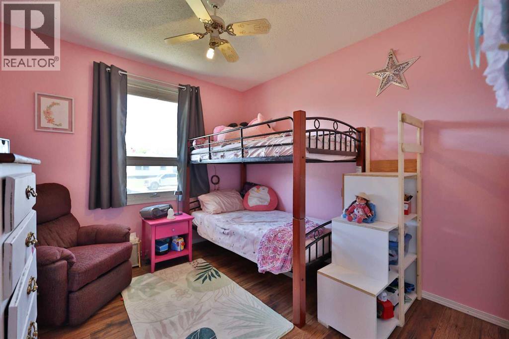 135 N 250 W, Raymond, Alberta  T0K 2S0 - Photo 22 - A2310670