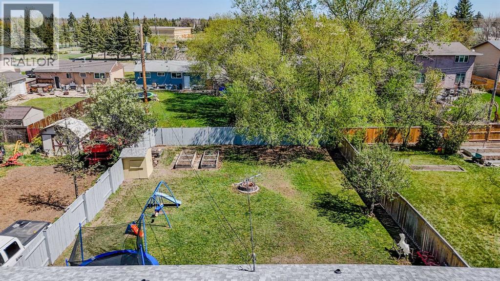 135 N 250 W, Raymond, Alberta  T0K 2S0 - Photo 37 - A2310670