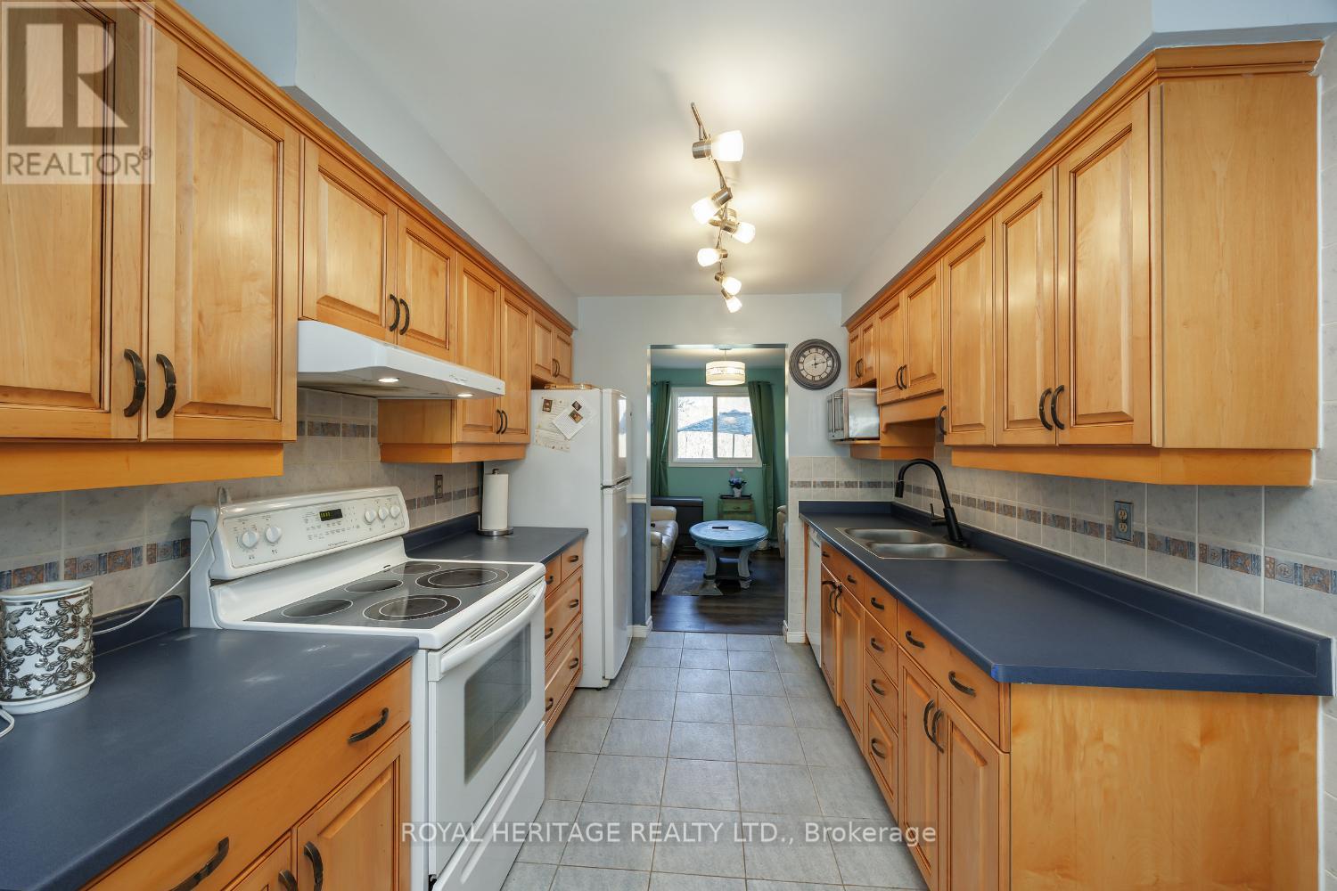 14 - 1640 Nicol Avenue S, Whitby, Ontario  L1N 8P6 - Photo 14 - E13122926