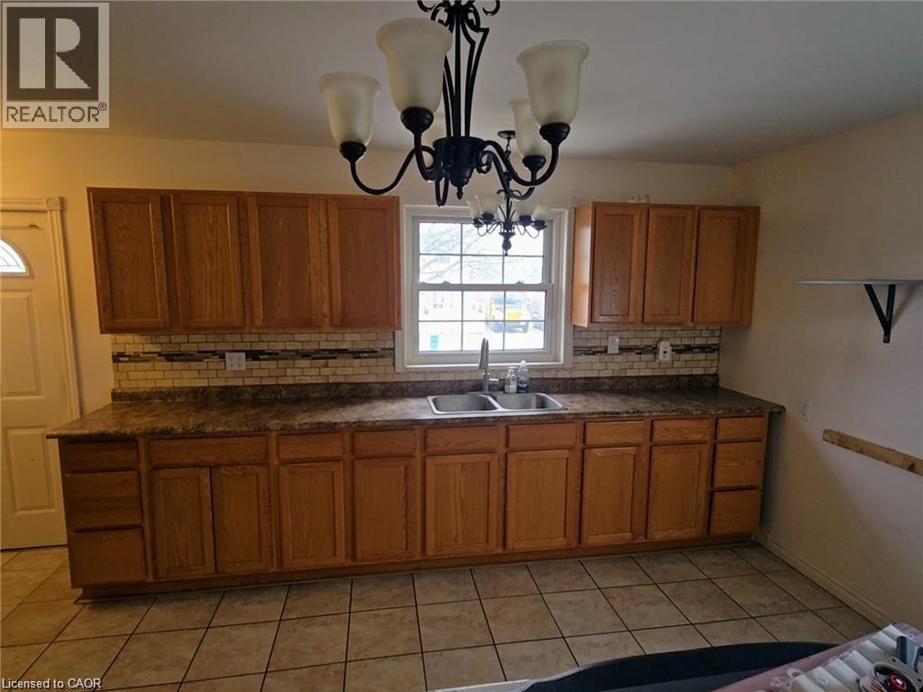 65 Brooklyne Road, Cambridge, Ontario  N1R 1C6 - Photo 3 - 40829925