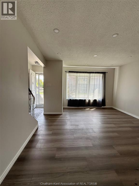 241 Limeridge Road West Unit# 2, Hamilton, Ontario  L9C 2V4 - Photo 3 - 26010681
