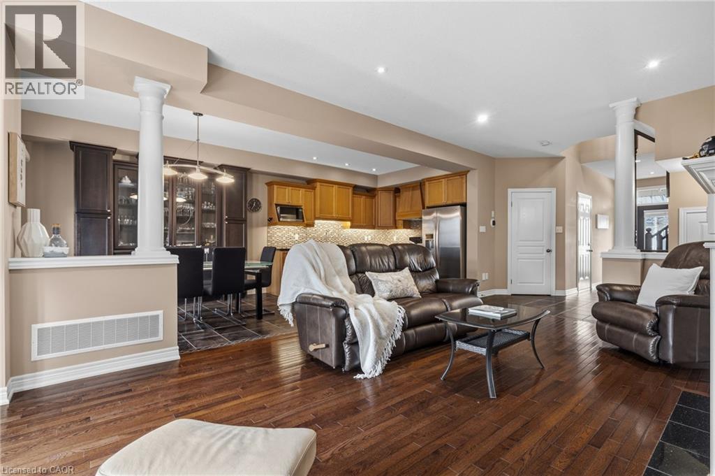 96 Newcombe Road, Dundas, Ontario  L9H 0A6 - Photo 9 - 40829424