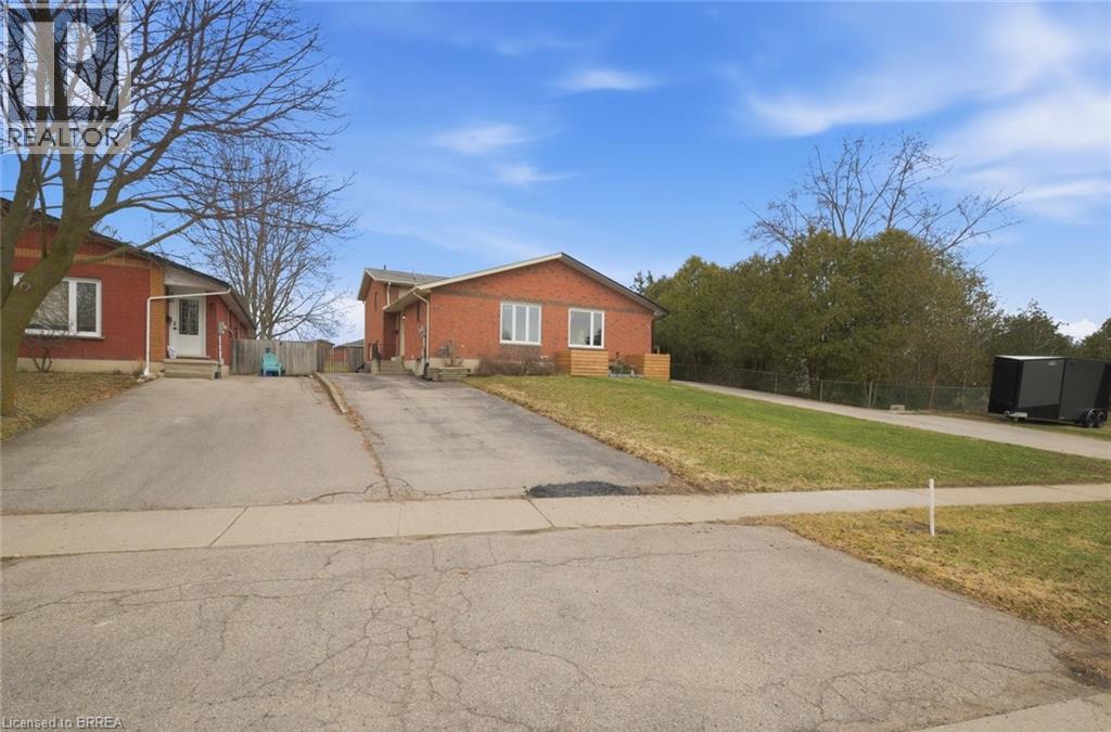 7 FOREST Drive, Paris, Ontario