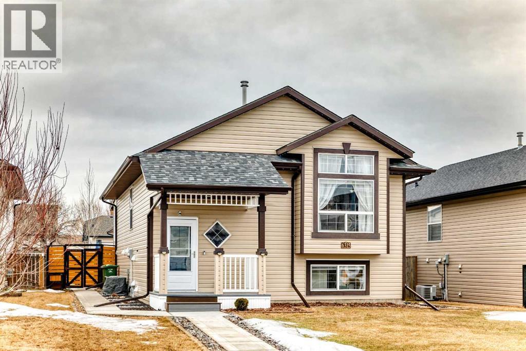 6315 60 Streetclose, Ponoka, Alberta  T4J 1W1 - Photo 3 - A2294809