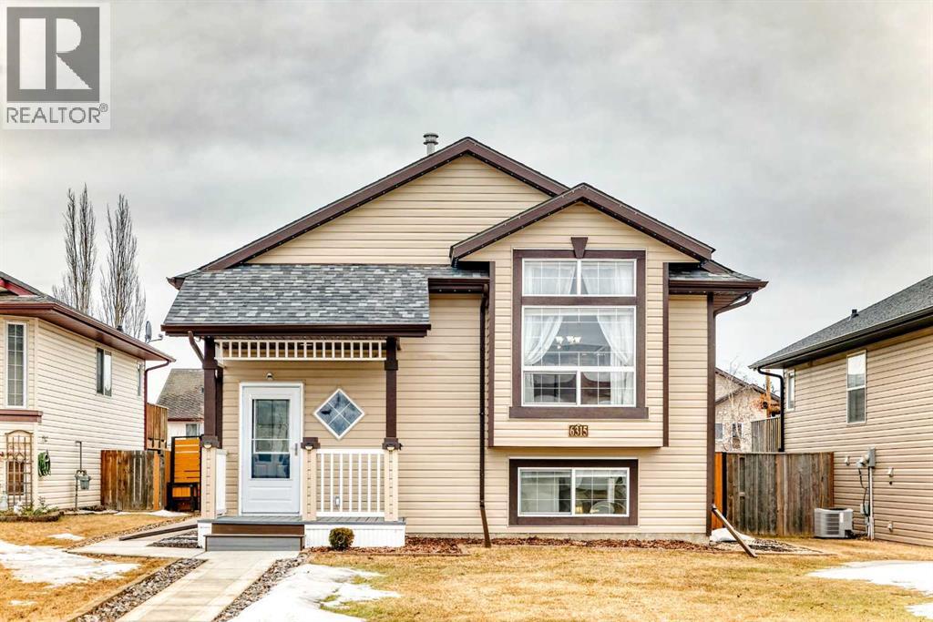 6315 60 Streetclose, Ponoka, Alberta  T4J 1W1 - Photo 1 - A2294809