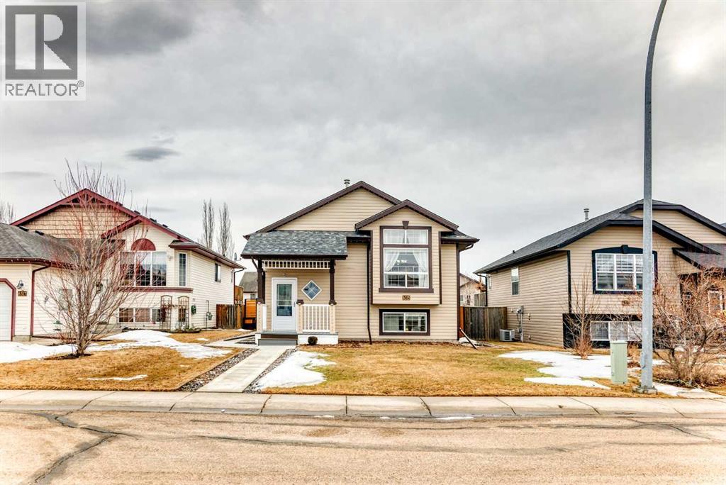 6315 60 Streetclose, Ponoka, Alberta  T4J 1W1 - Photo 2 - A2294809