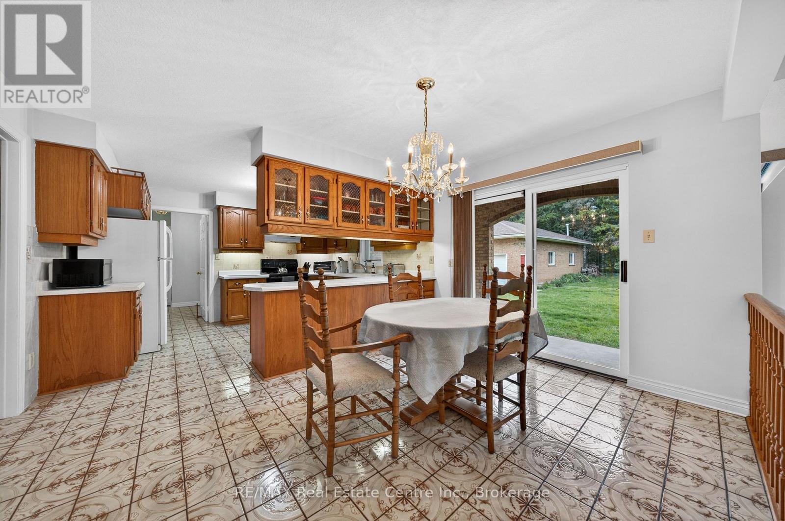 53 Shadybrook Court, Wilmot, Ontario  N0B 2H0 - Photo 17 - X13123020
