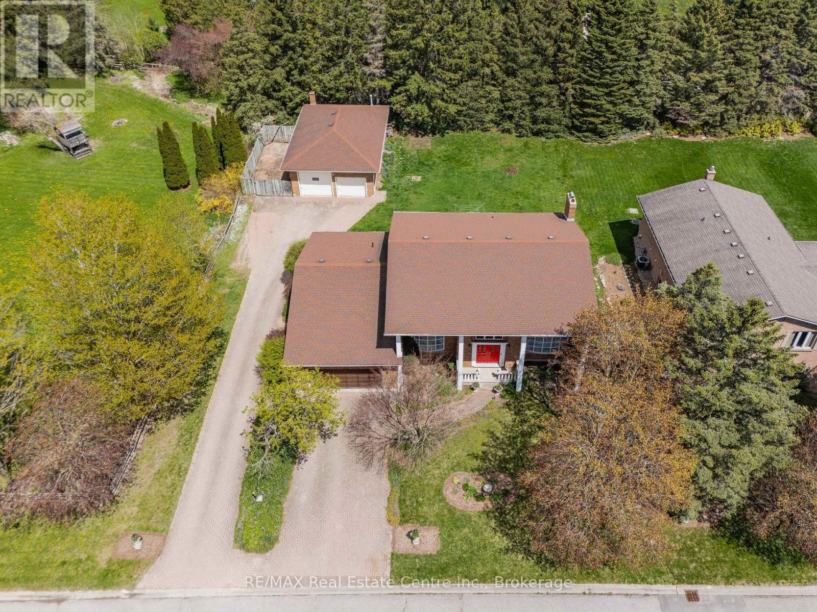 53 Shadybrook Court, Wilmot, Ontario  N0B 2H0 - Photo 2 - X13123020