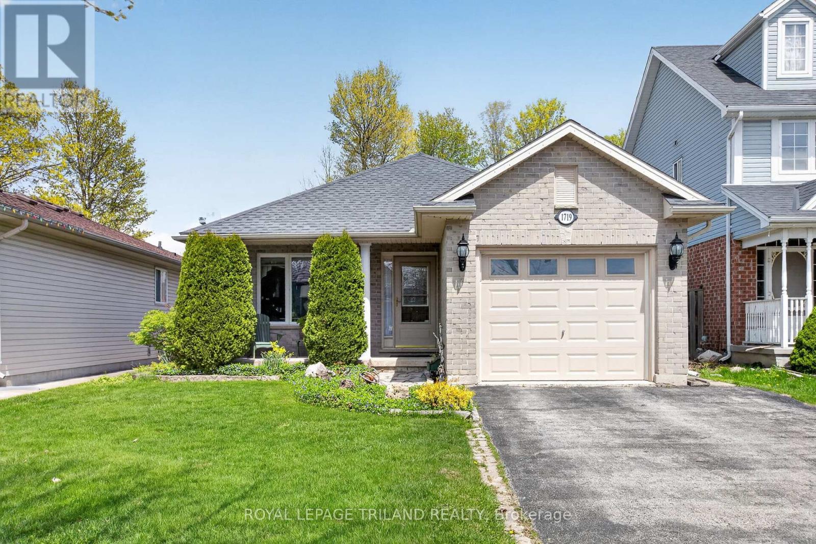 1719 DEVOS DRIVE, London North, Ontario