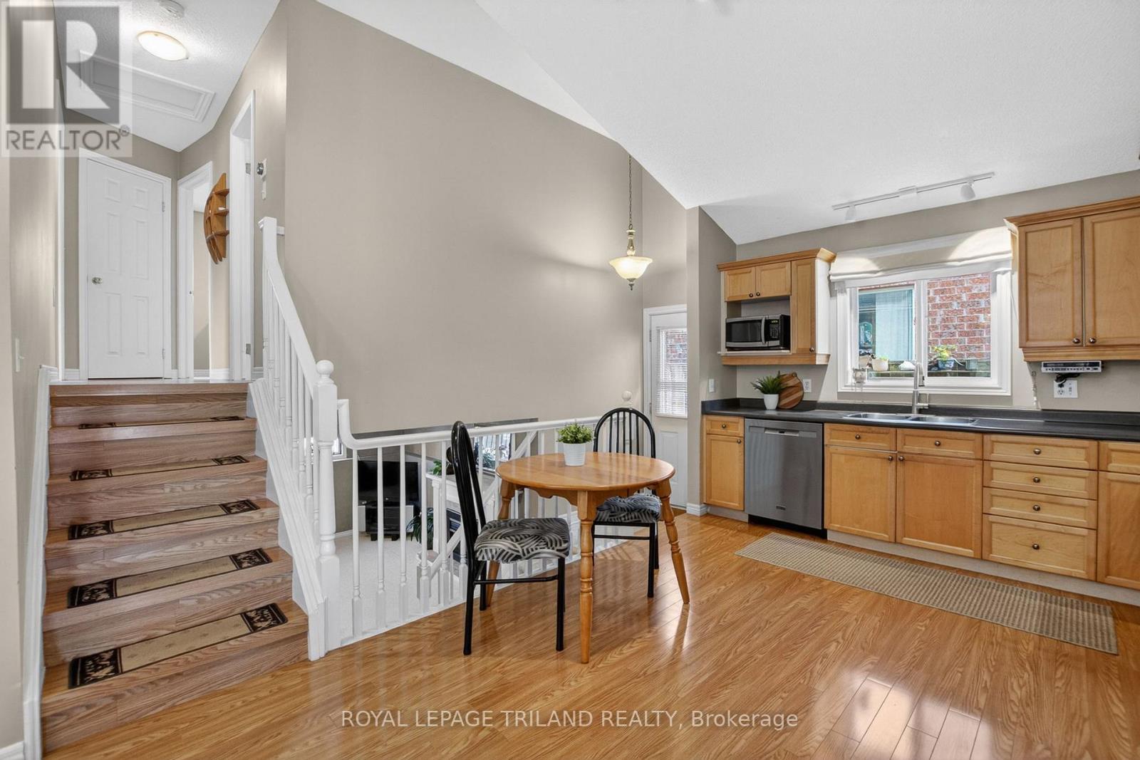 1719 Devos Drive, London North, Ontario  N5X 4H8 - Photo 10 - X13123076