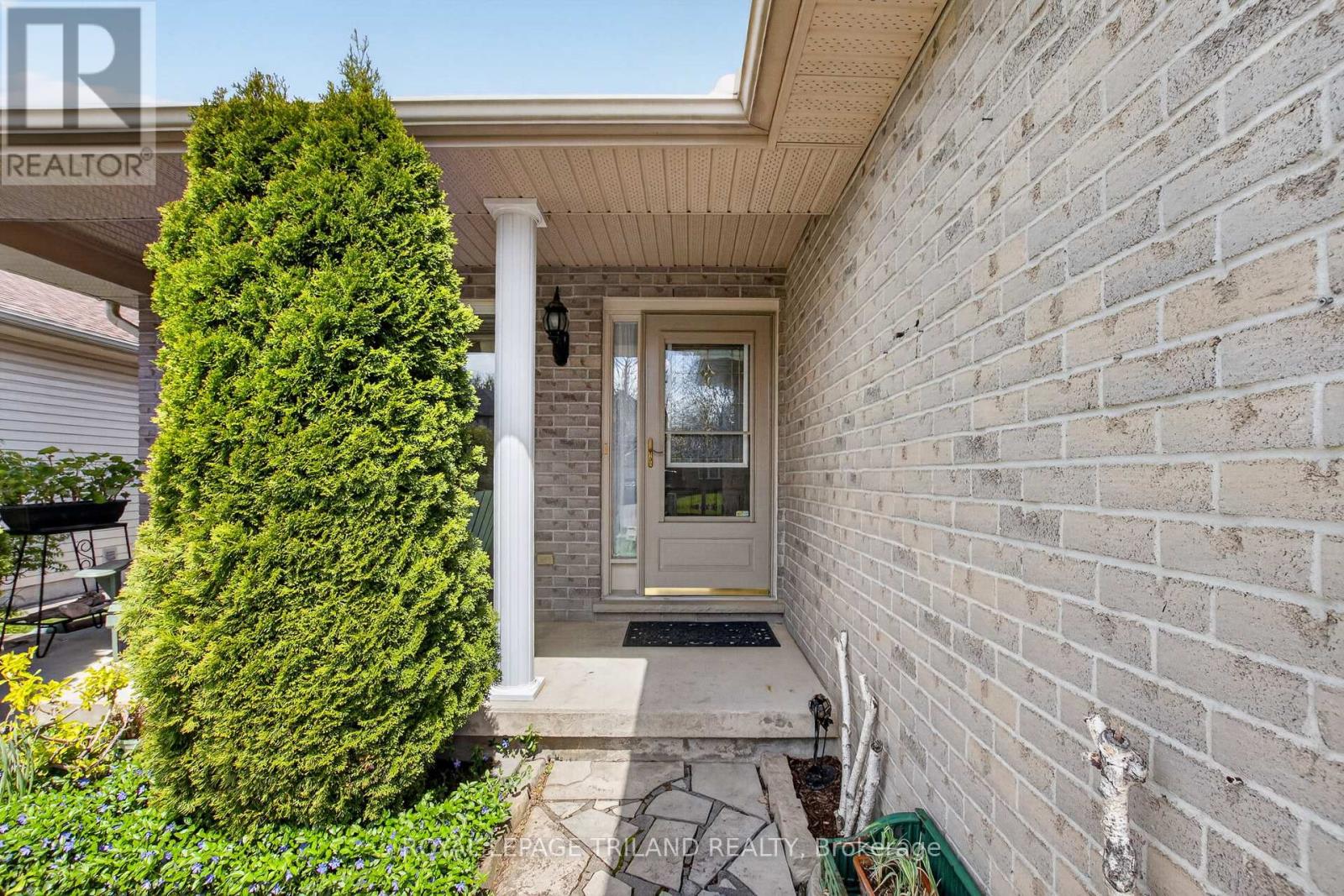 1719 Devos Drive, London North, Ontario  N5X 4H8 - Photo 3 - X13123076