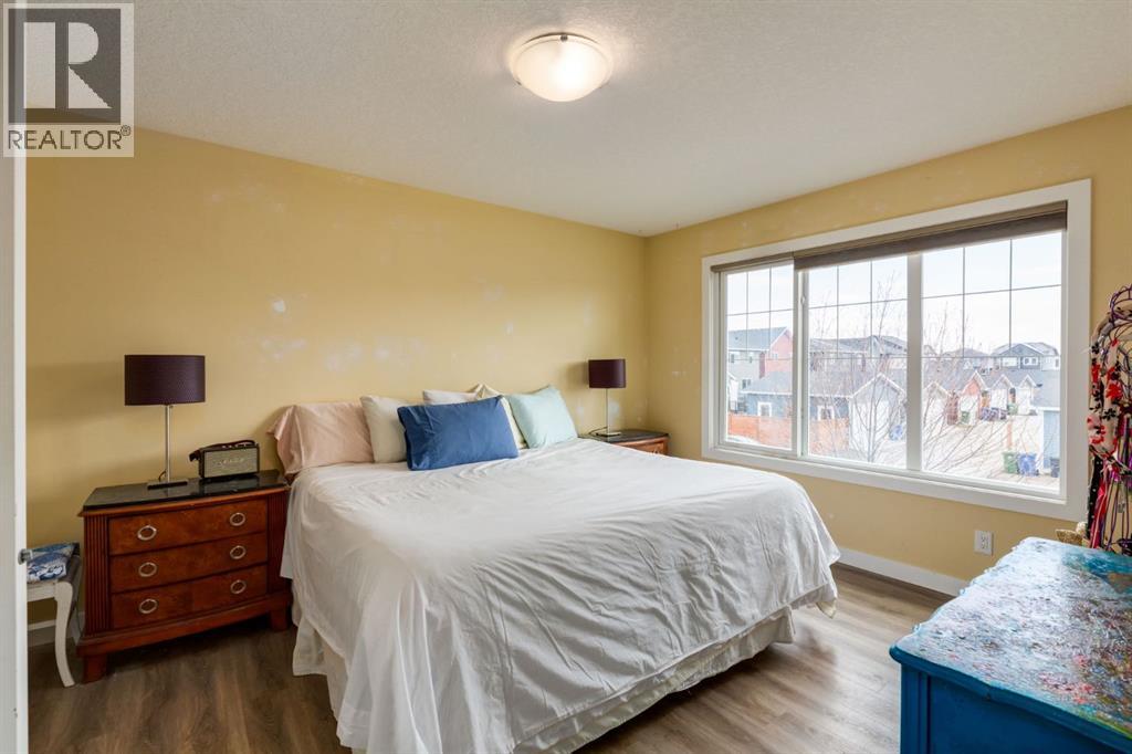 140 Emberside Glen, Cochrane, Alberta  T4C 2L7 - Photo 14 - A2306513
