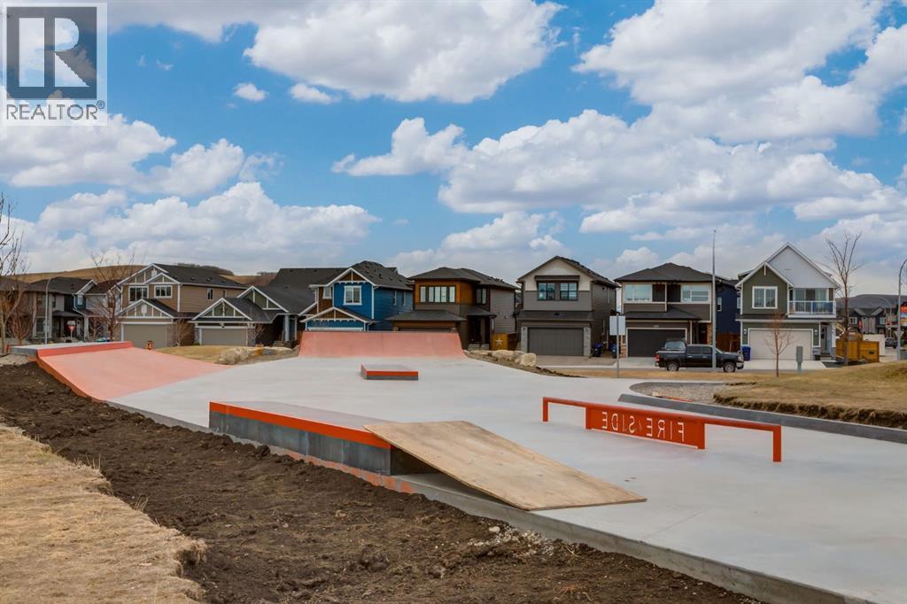 140 Emberside Glen, Cochrane, Alberta  T4C 2L7 - Photo 27 - A2306513