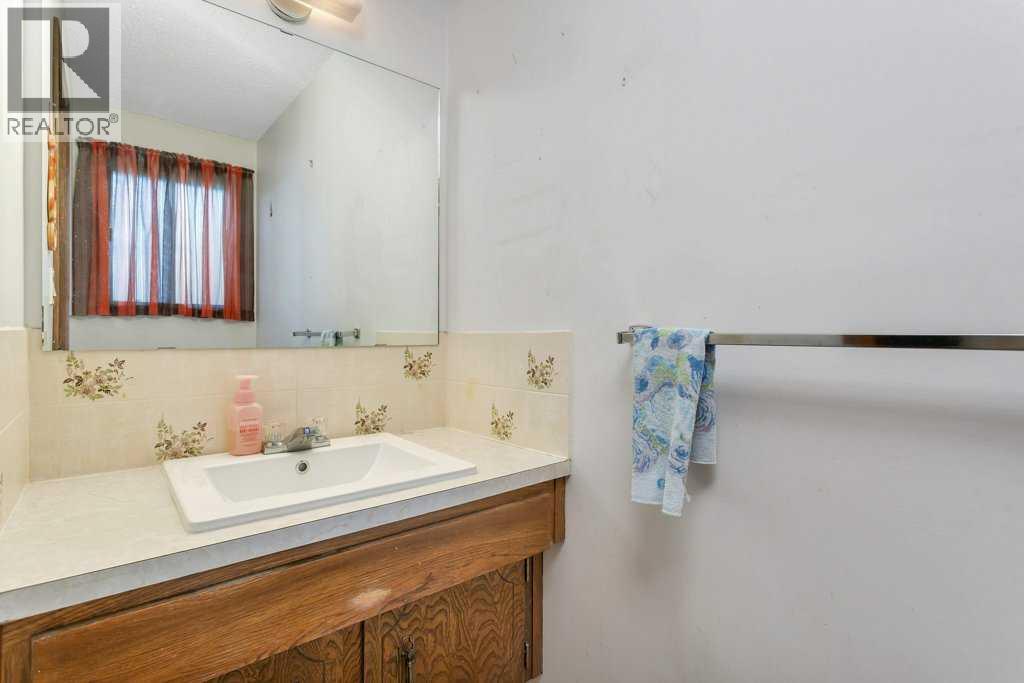 14 Glendale Boulevard, Red Deer, Alberta  T4P 2P3 - Photo 24 - A2309860