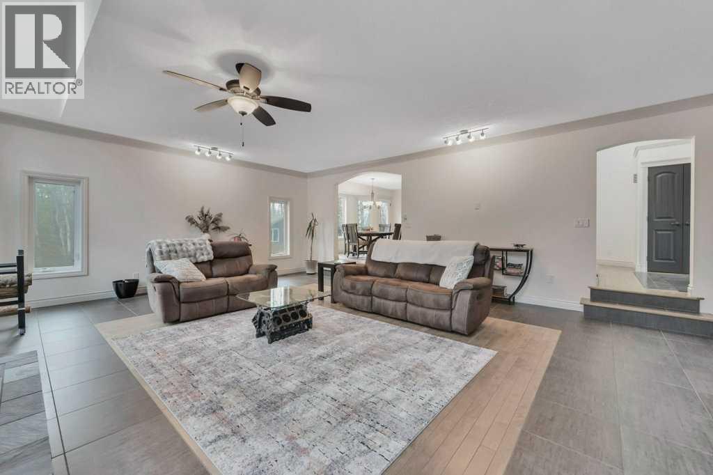55, 39200 Range Road 282, Rural Red Deer County, Alberta  T4S 2C4 - Photo 8 - A2310650